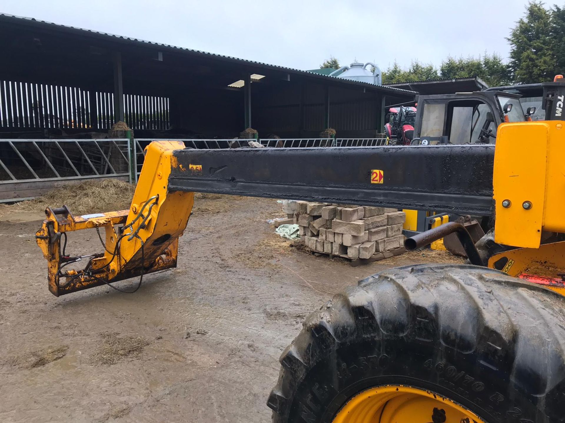 JCB 540-70 TELEHANDLER, RUNS, DRIVES AND LIFTS *PLUS VAT* - Image 6 of 6