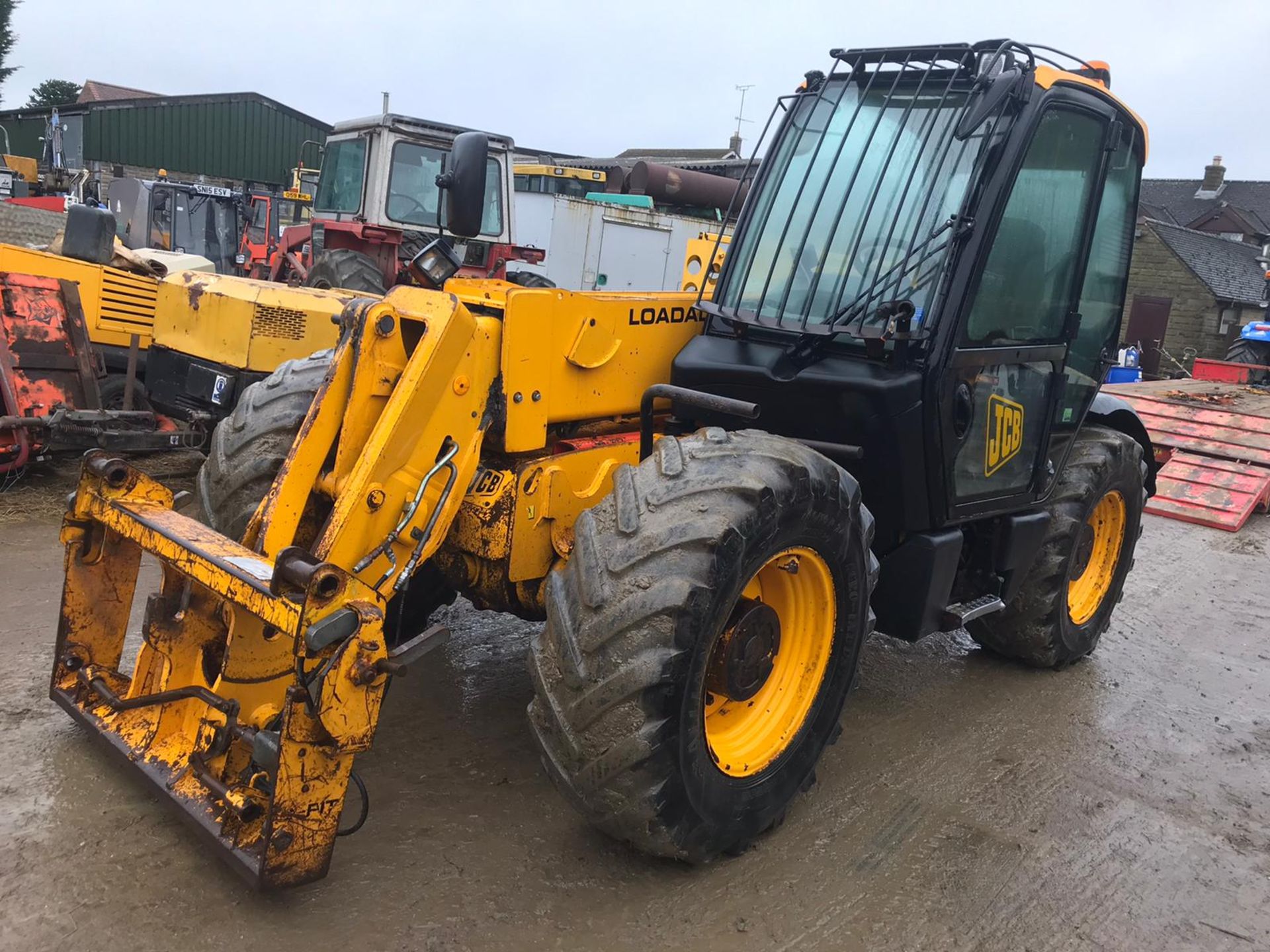 JCB 540-70 TELEHANDLER, RUNS, DRIVES AND LIFTS *PLUS VAT* - Image 5 of 6