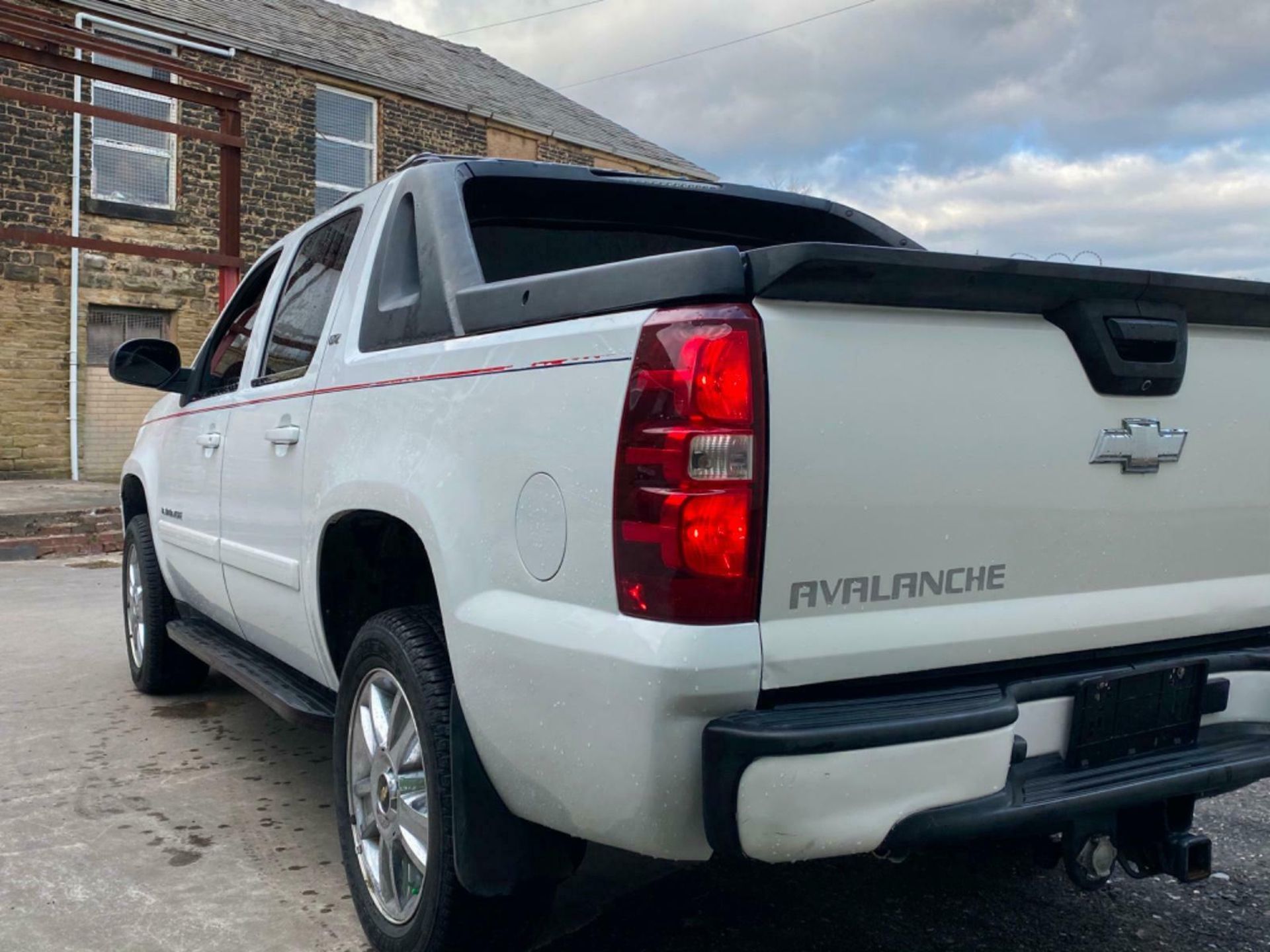 CHEVROLET AVALANCHE LTZ 4x4 OFFROADER LIKE TAHOE SILVERADO AMERICAN PICKUP LHD - Image 7 of 12