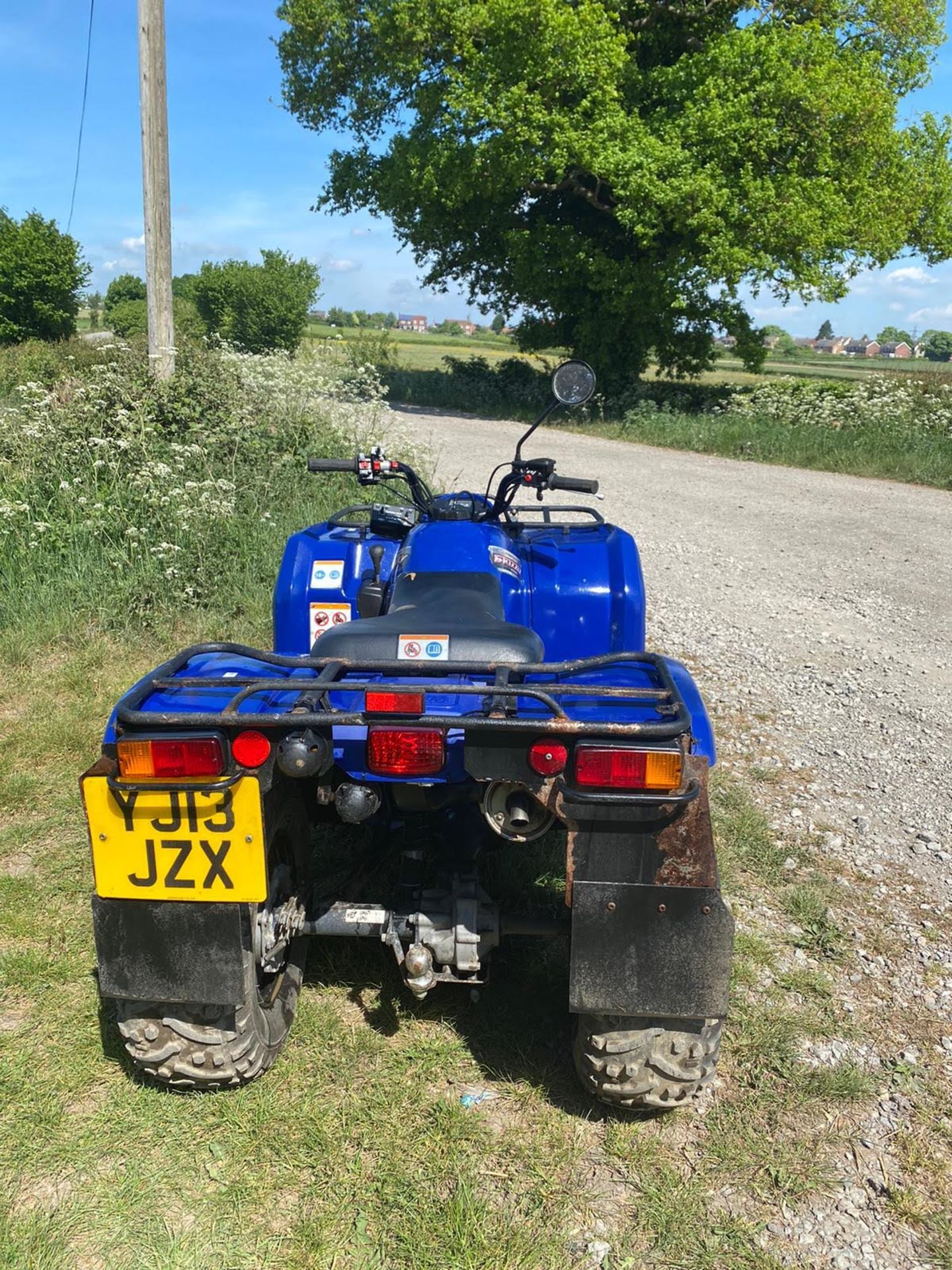 YAMAHA GRIZZLY 4 WHEEL DRIVE FARM QUAD, 188 HOURS, YEAR 2013, ROAD REGISTERED, AUTOMATIC *PLUS VAT* - Image 3 of 10