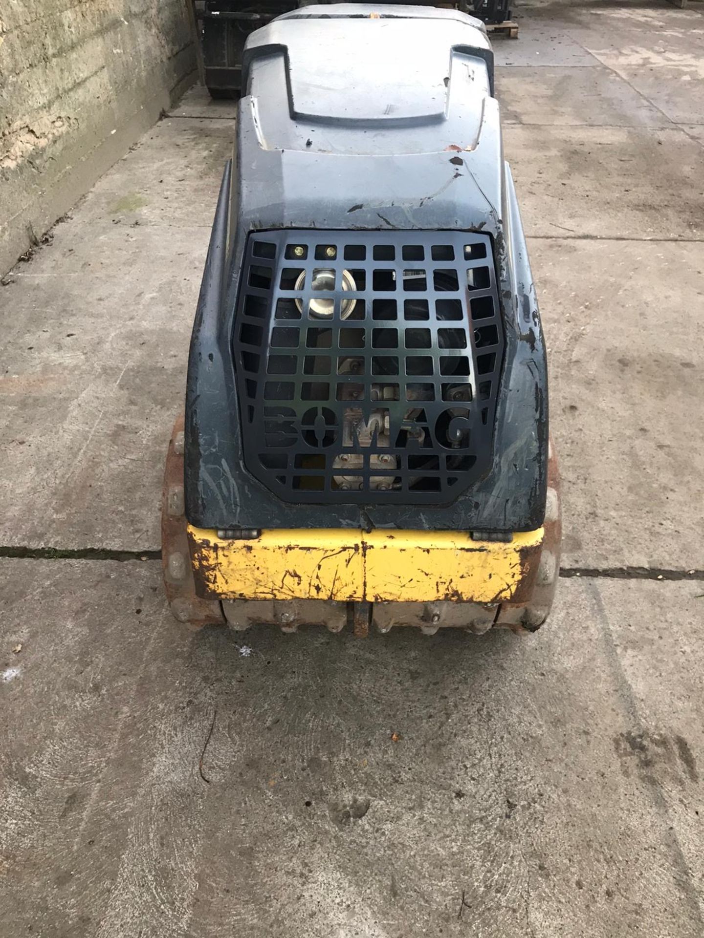 BOMAG TRENCH ROLLER, MODEL BMP8 500, C/W REMOTE CONTROL, KUBOTA DIESEL ENGINE, YEAR 2014 *PLUS VAT* - Image 4 of 13