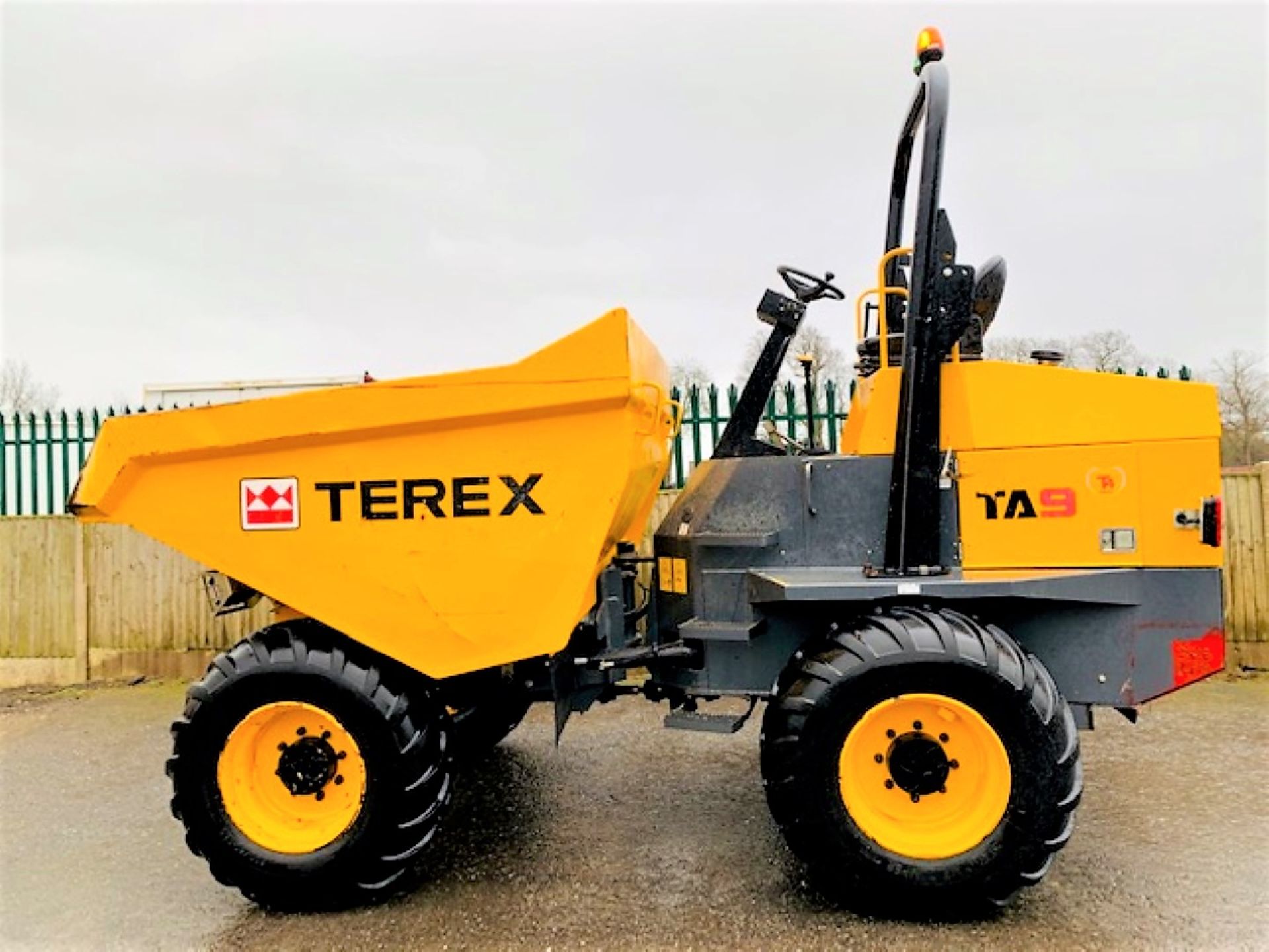 TEREX TA9 9 TONNE DUMPER, YEAR 2017, 616 HOURS, GOOD TYRES, ROAD LIGHTS *PLUS VAT*