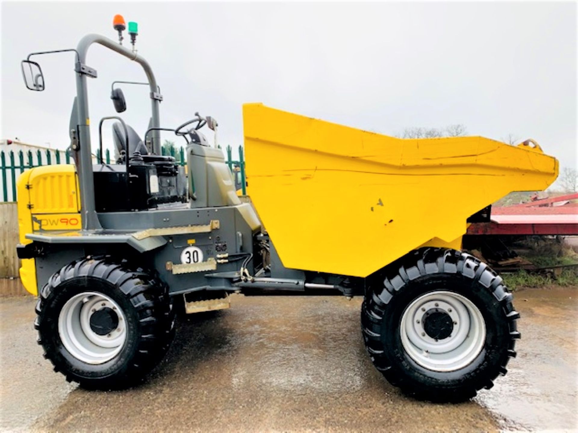 WACKER NEUSON DW90 STRAIGHT TIP DUMPER, YEAR 2017, 882 HOURS, FORWARD CAMERA, CE MARKED *PLUS VAT* - Image 6 of 11