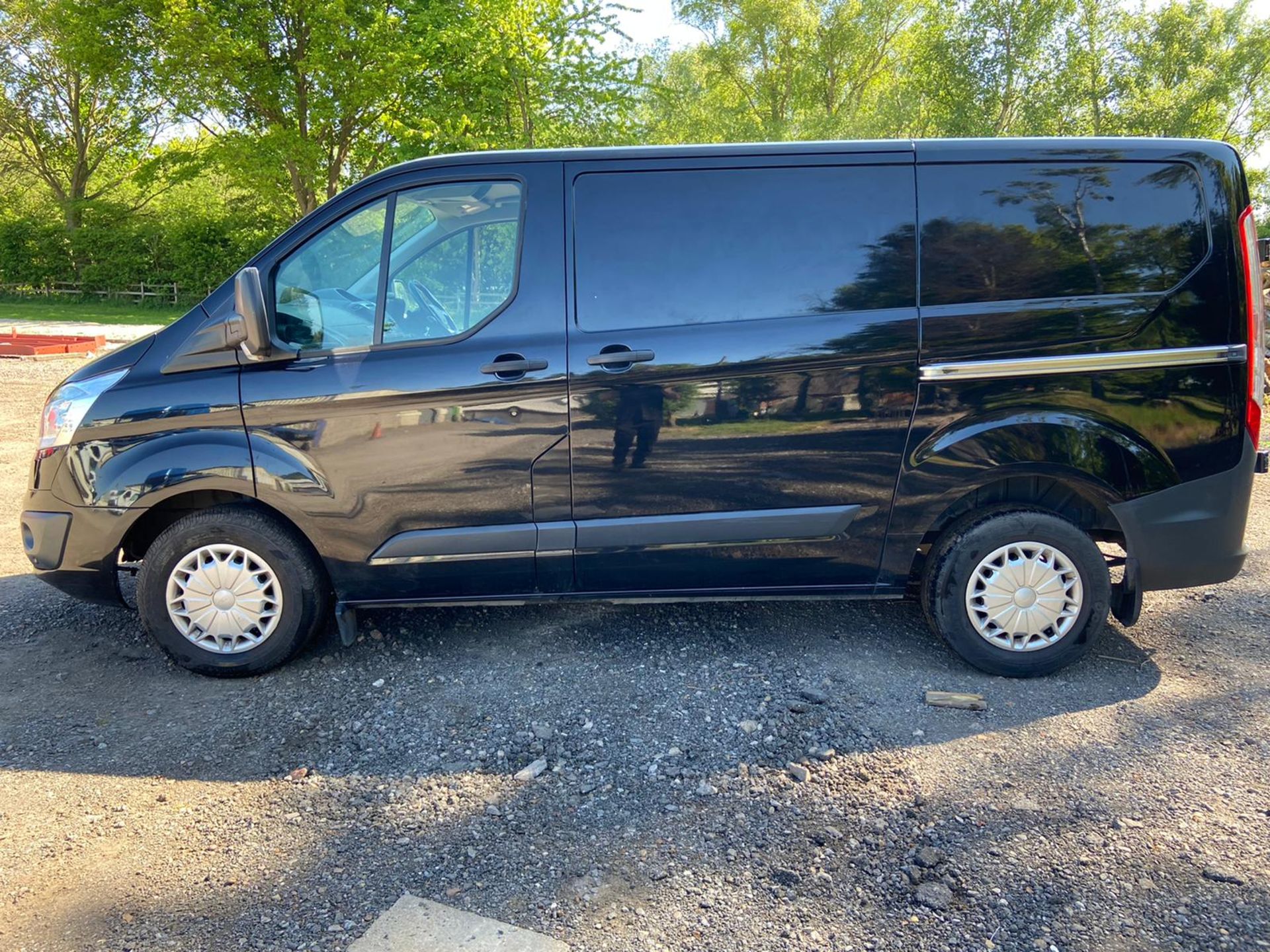 2015/64 REG FORD TRANSIT CUSTOM 270 TREND ETE 2.2 DIESEL PANEL VAN, SHOWING 0 FORMER KEEPERS - Image 4 of 13