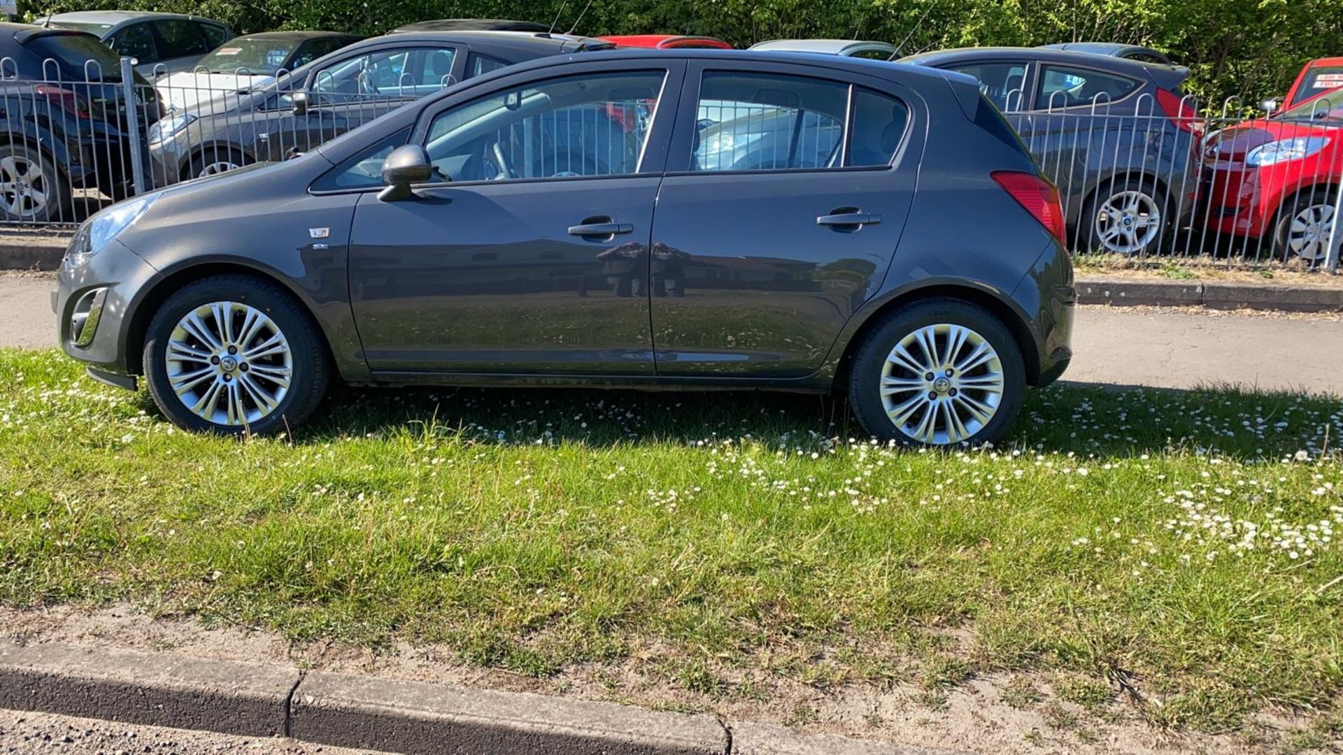 2014/64 REG VAUXHALL CORSA SE 1.4 PETROL GREY 5DR HATCHBACK, SHOWING 1 FORMER KEEPER *NO VAT* - Image 4 of 9