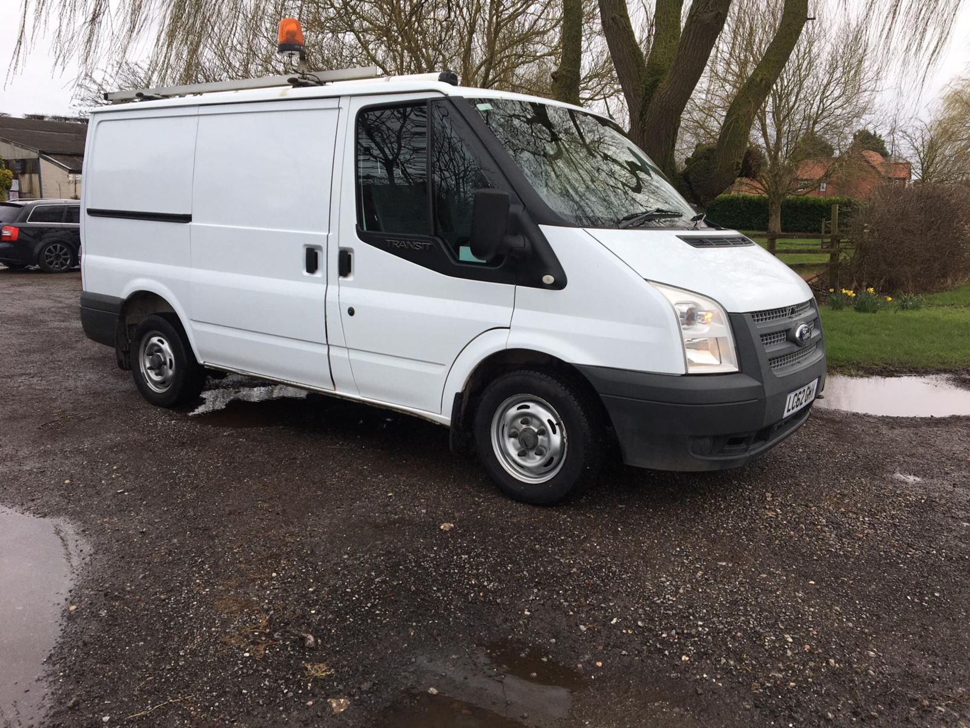 2012/62 REG FORD TRANSIT 100 T300 FWD 2.2 DIESEL PANEL VAN, SHOWING 0 FORMER KEEPERS *PLUS VAT*