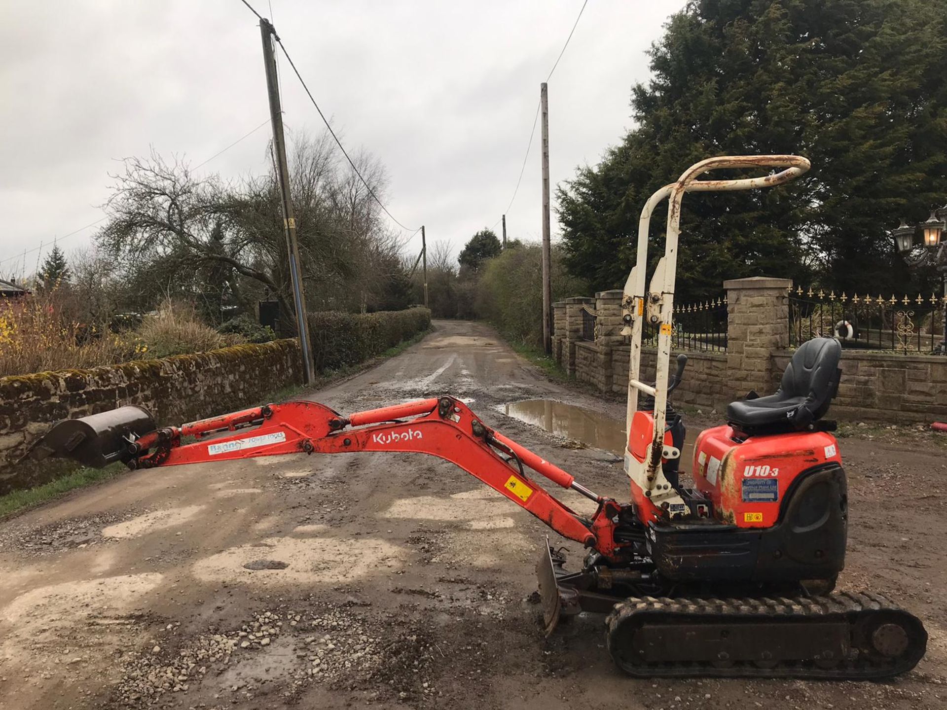 KUBOTA U10-3 TRACKED CRAWLER MICRO DIGGER / EXCAVATOR, YEAR 2011, RUNS, WORKS AND DIGS *PLUS VAT* - Image 3 of 8