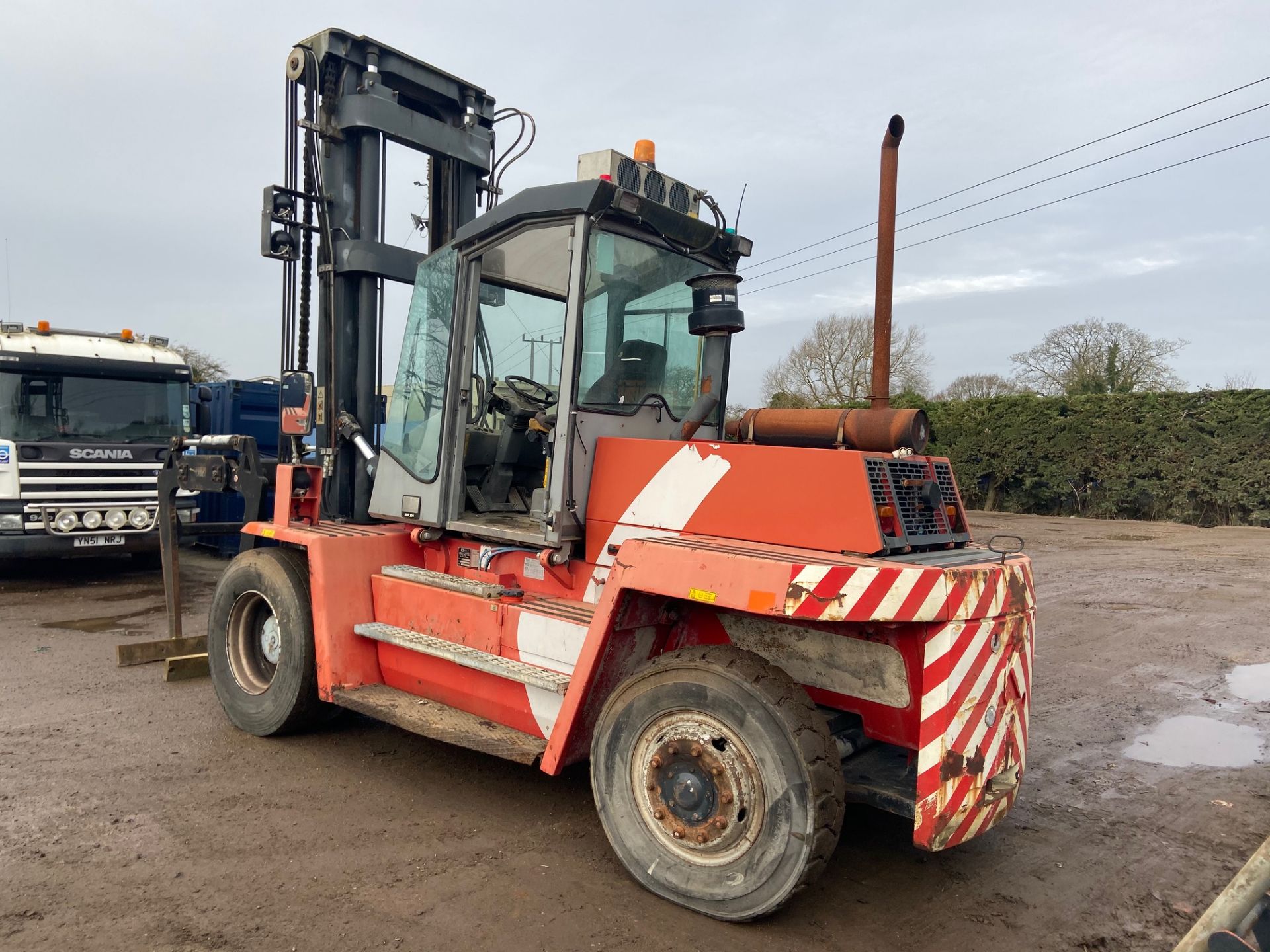 2002 KALMAR DCD100-6 10 TON FORKLIFT, C/W BRICK GRAB *PLUS VAT* - Image 4 of 8