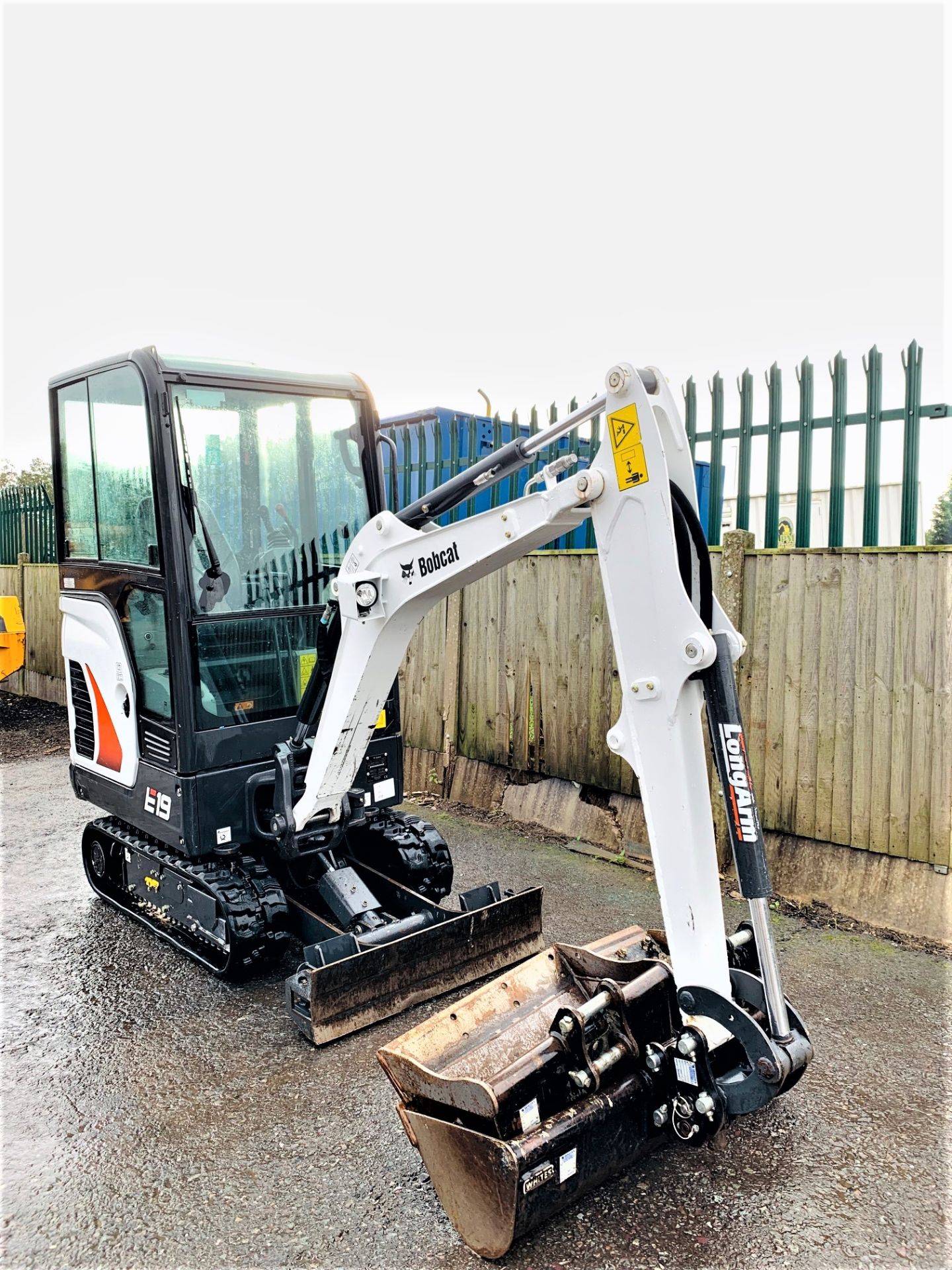 BOBCAT E19 RUBBER TRACKED CRAWLER DIGGER / EXCAVATOR, YEAR 2019, 3 X BUCKETS, 2 SPEED TRACKING - Image 5 of 10
