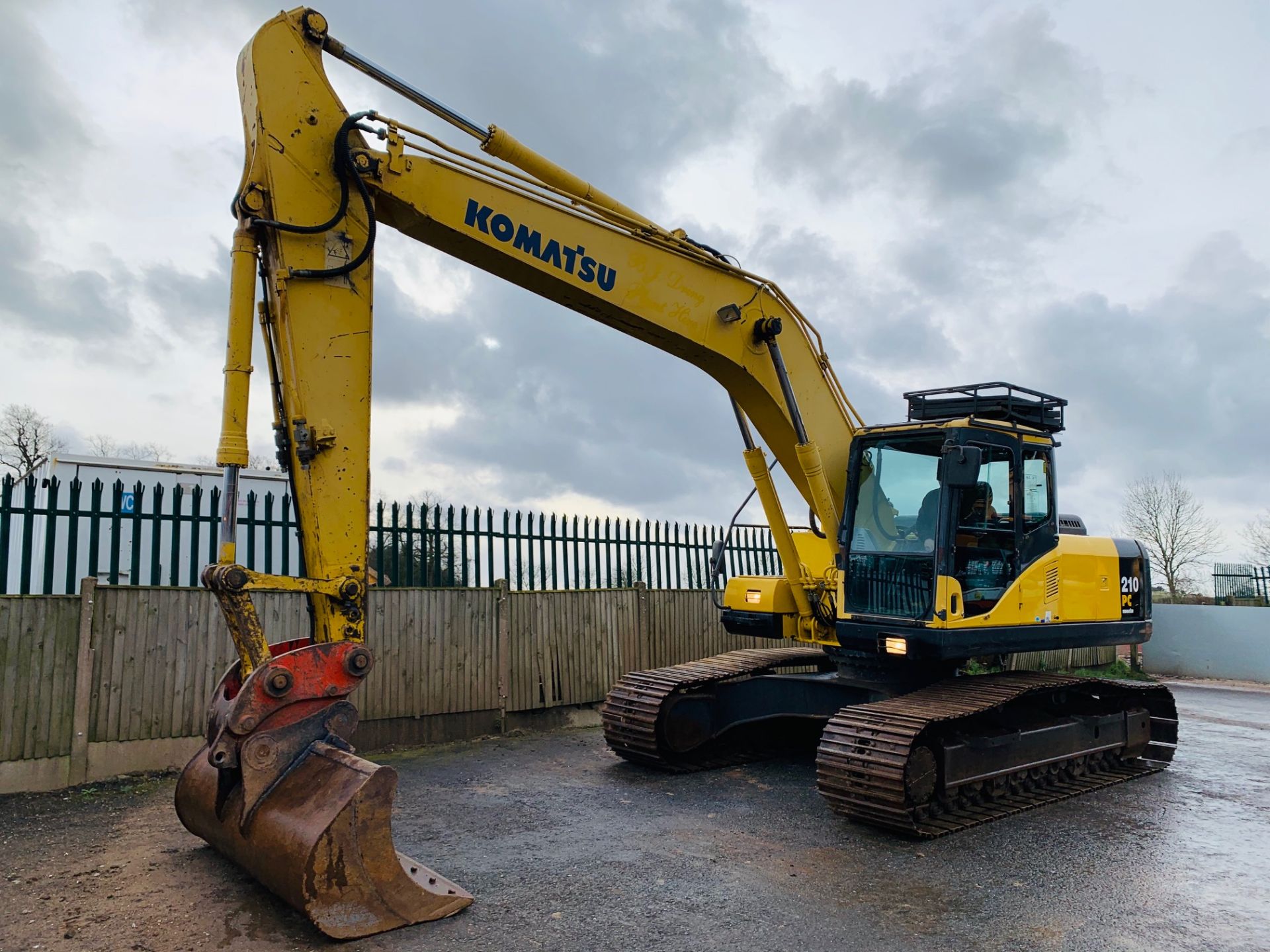 KOMATSU PC210LC-7K STEEL TRACKED CRAWLER DIGGER / EXCAVATOR, YEAR 2004, NEW TRACKS, NEW ENGINE - Image 3 of 24