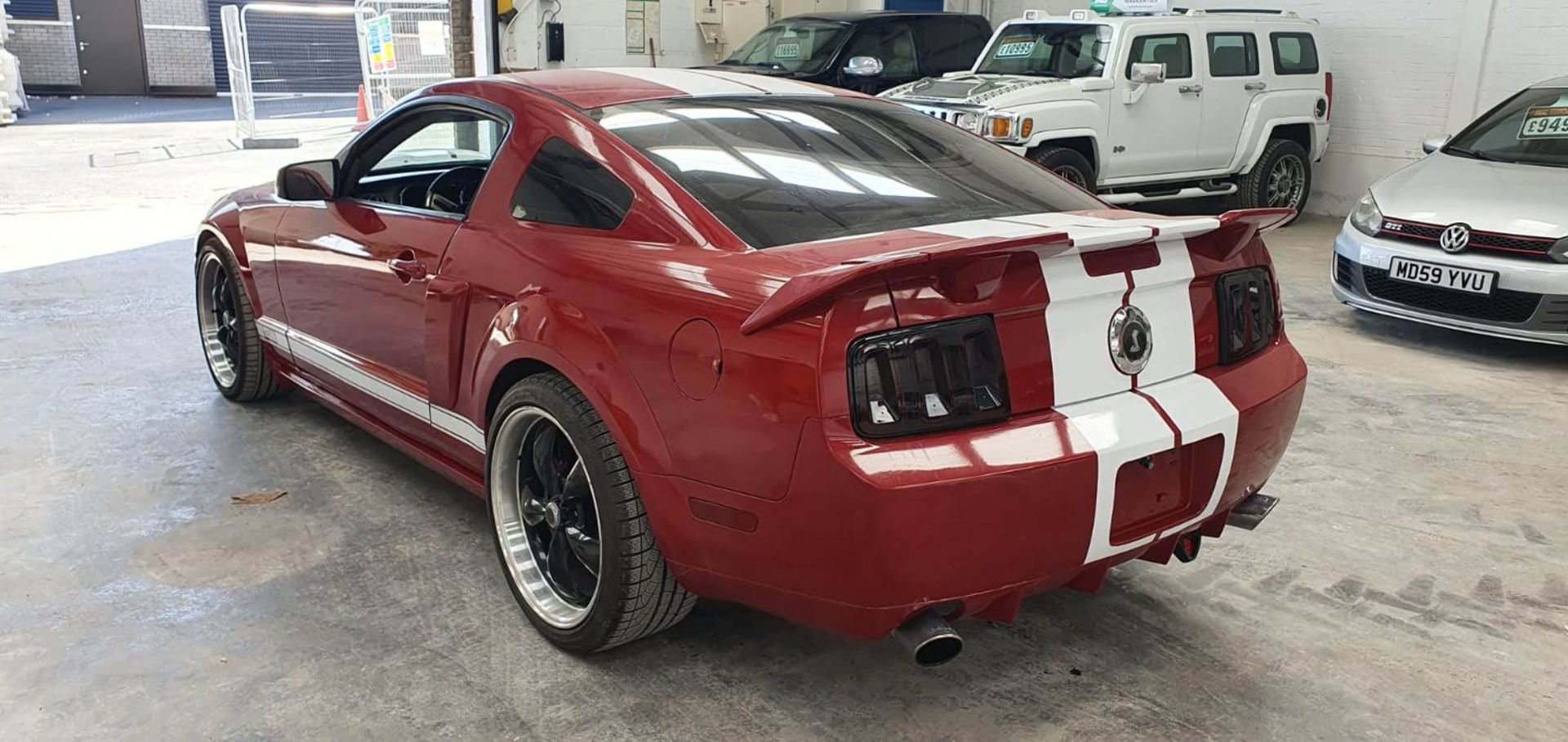 2008 FORD SHELBY MUSTANG GT500 RED / WHITE 2 DOOR LHD, SHOWING 42,000 MILES *NO VAT* - Image 4 of 7