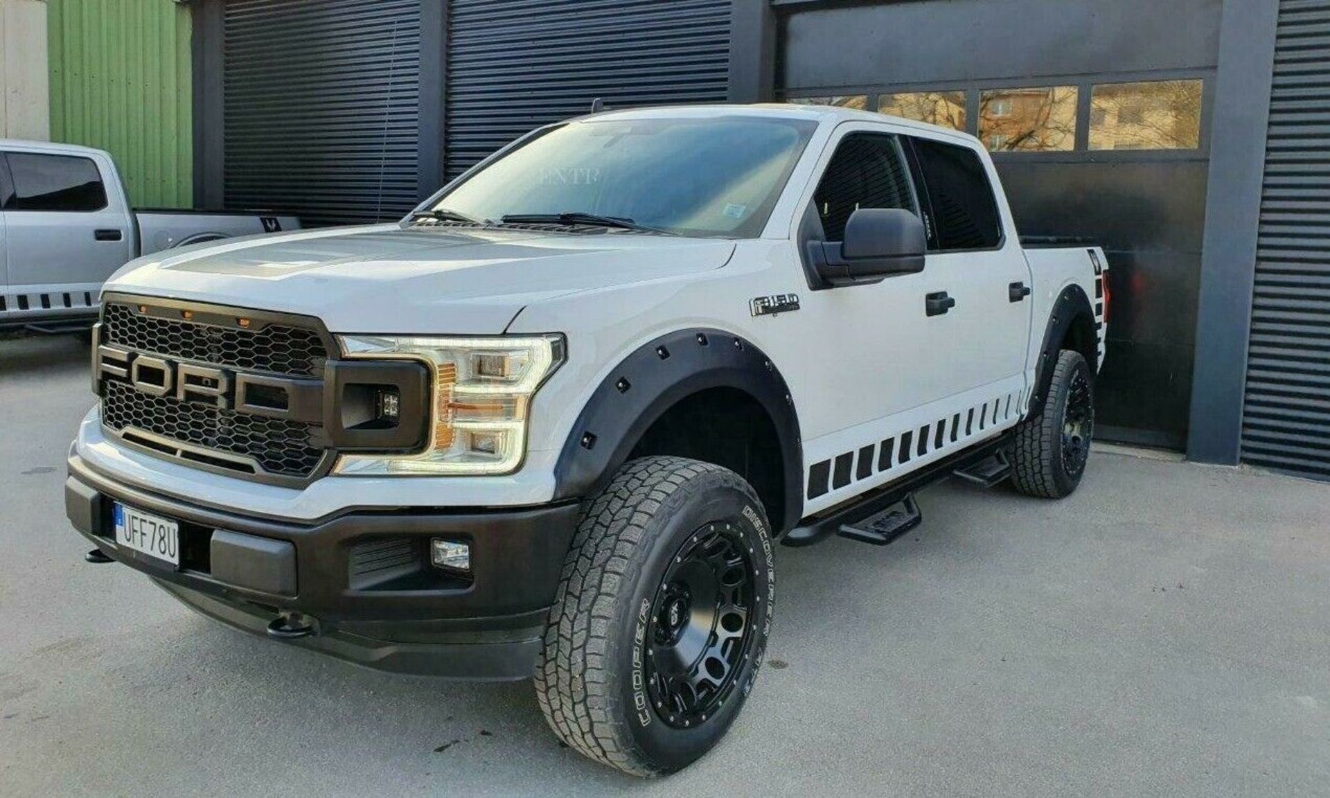 2019 FORD SUPER CREW F150 5.0 V8 32V - 19 - 20,000 KM, 2.5" LIFTKIT *PLUS VAT* - Image 2 of 10