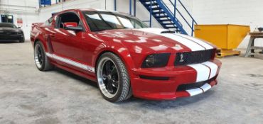 2008 FORD SHELBY MUSTANG GT500 RED / WHITE 2 DOOR LHD, SHOWING 42,000 MILES *NO VAT*