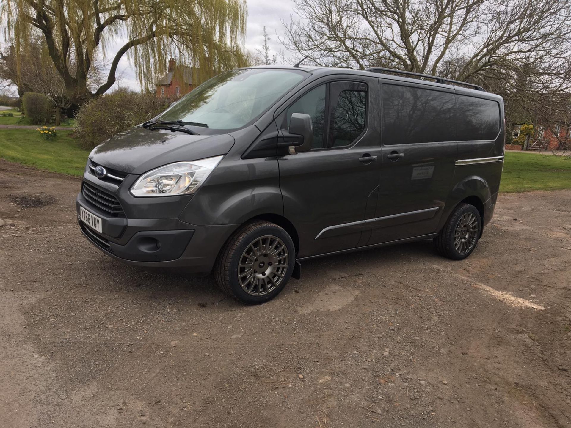 2016/66 REG FORD TRANSIT CUSTOM 270 LIMITED 2.0 DIESEL GREY PANEL VAN, SHOWING 2 FORMER KEEPERS - Image 3 of 15