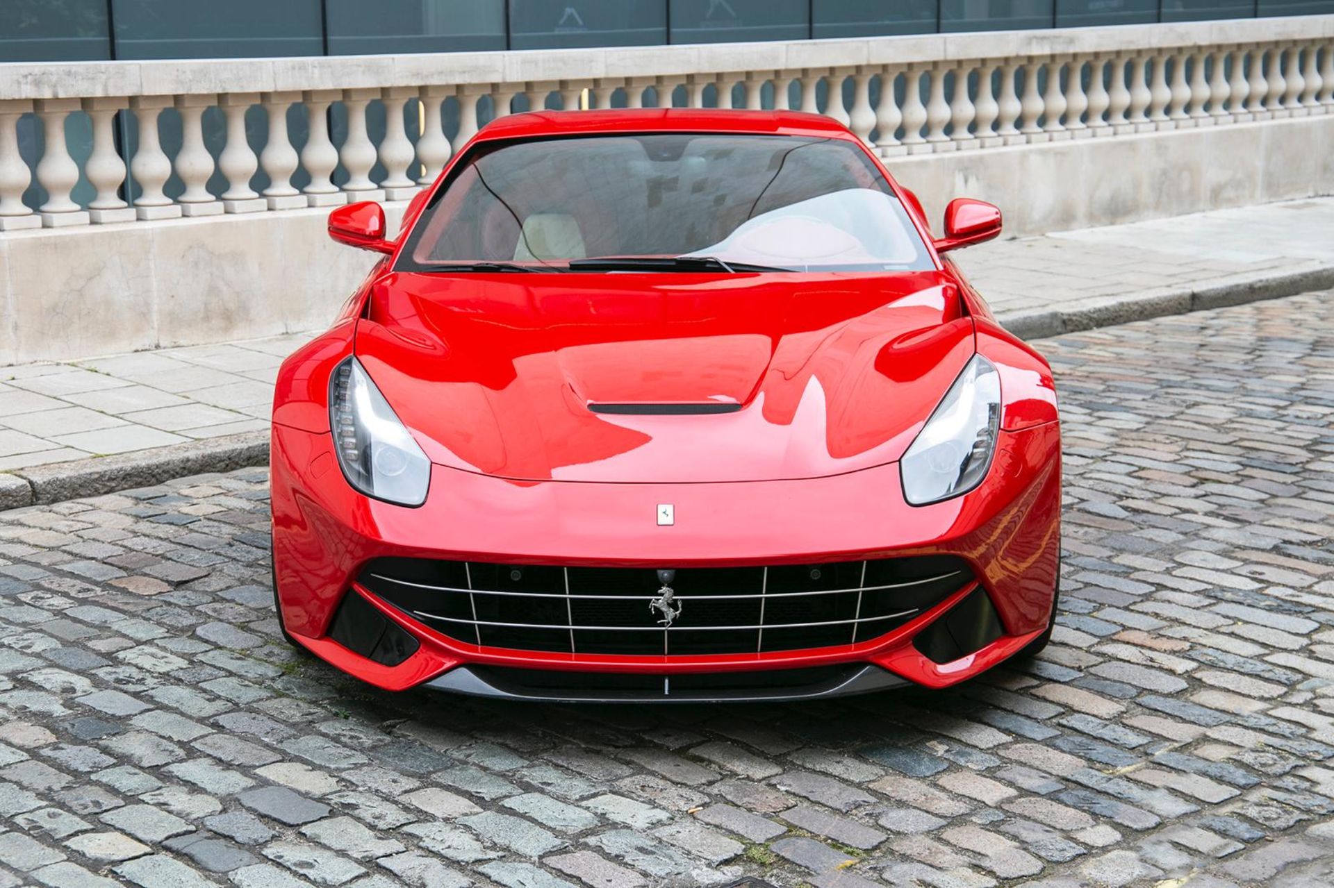 2014 FERRARI F12 - 15,500 MILES, FULL FERRARI SERVICE HISTORY X6 MAIN DEALER STAMPS IN BOOK - Image 9 of 29