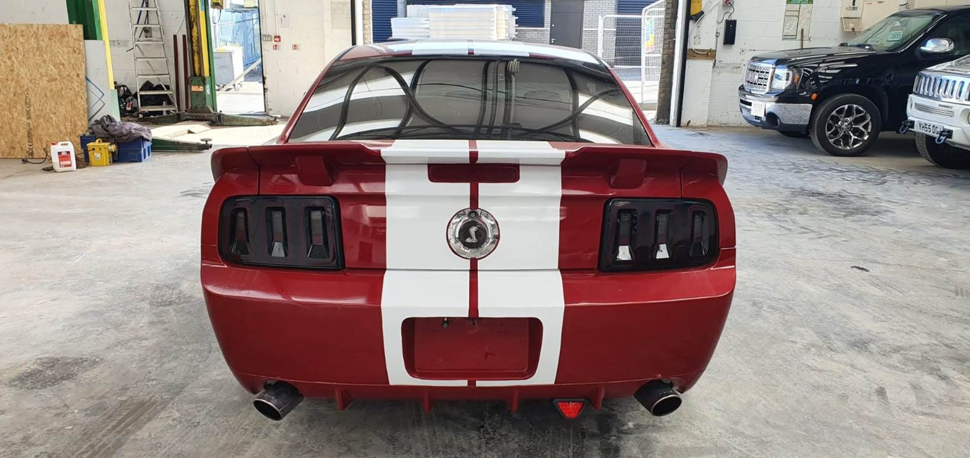 2008 FORD SHELBY MUSTANG GT500 RED / WHITE 2 DOOR LHD, SHOWING 42,000 MILES *NO VAT* - Image 5 of 7