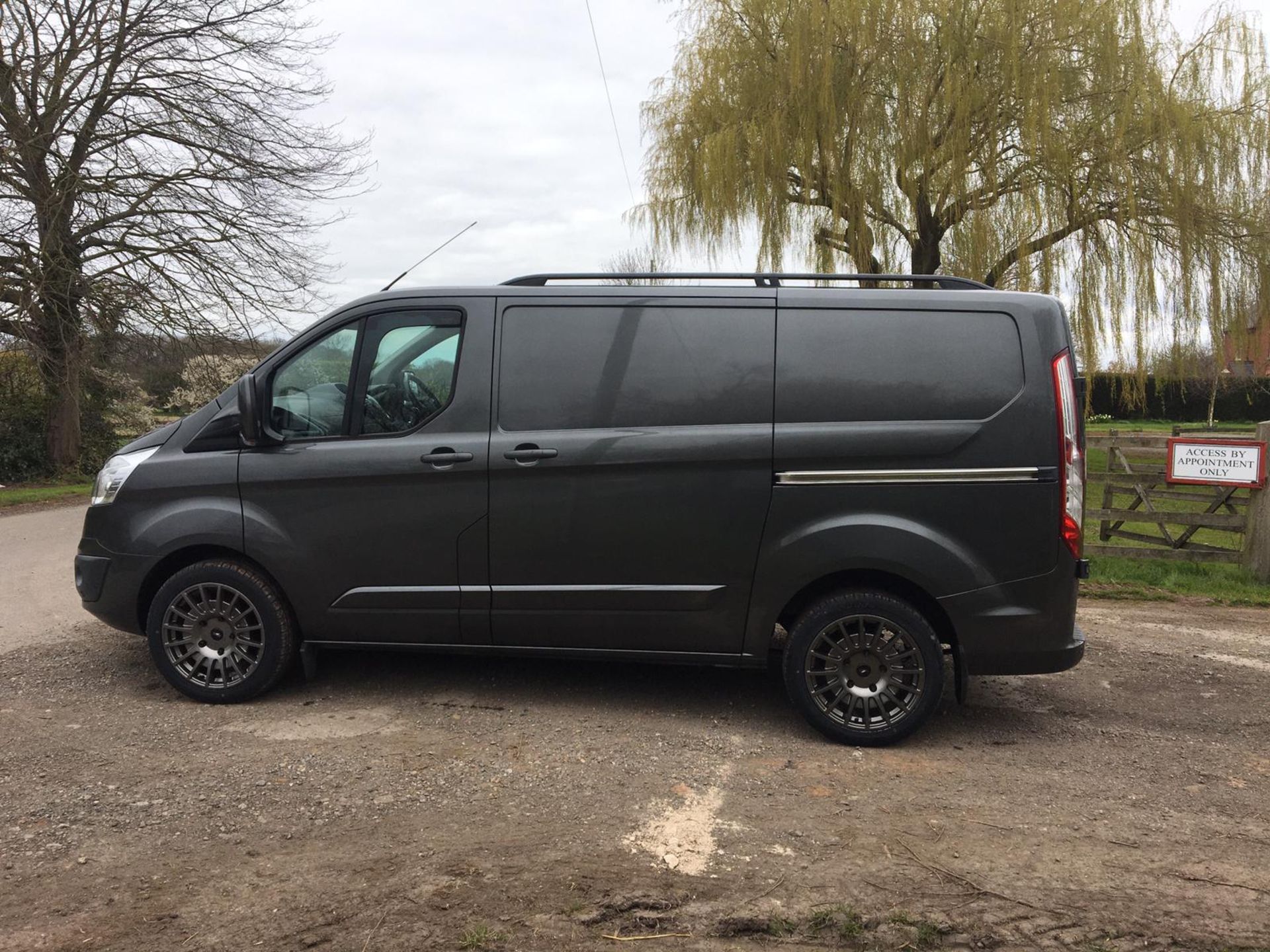 2016/66 REG FORD TRANSIT CUSTOM 270 LIMITED 2.0 DIESEL GREY PANEL VAN, SHOWING 2 FORMER KEEPERS - Image 4 of 15