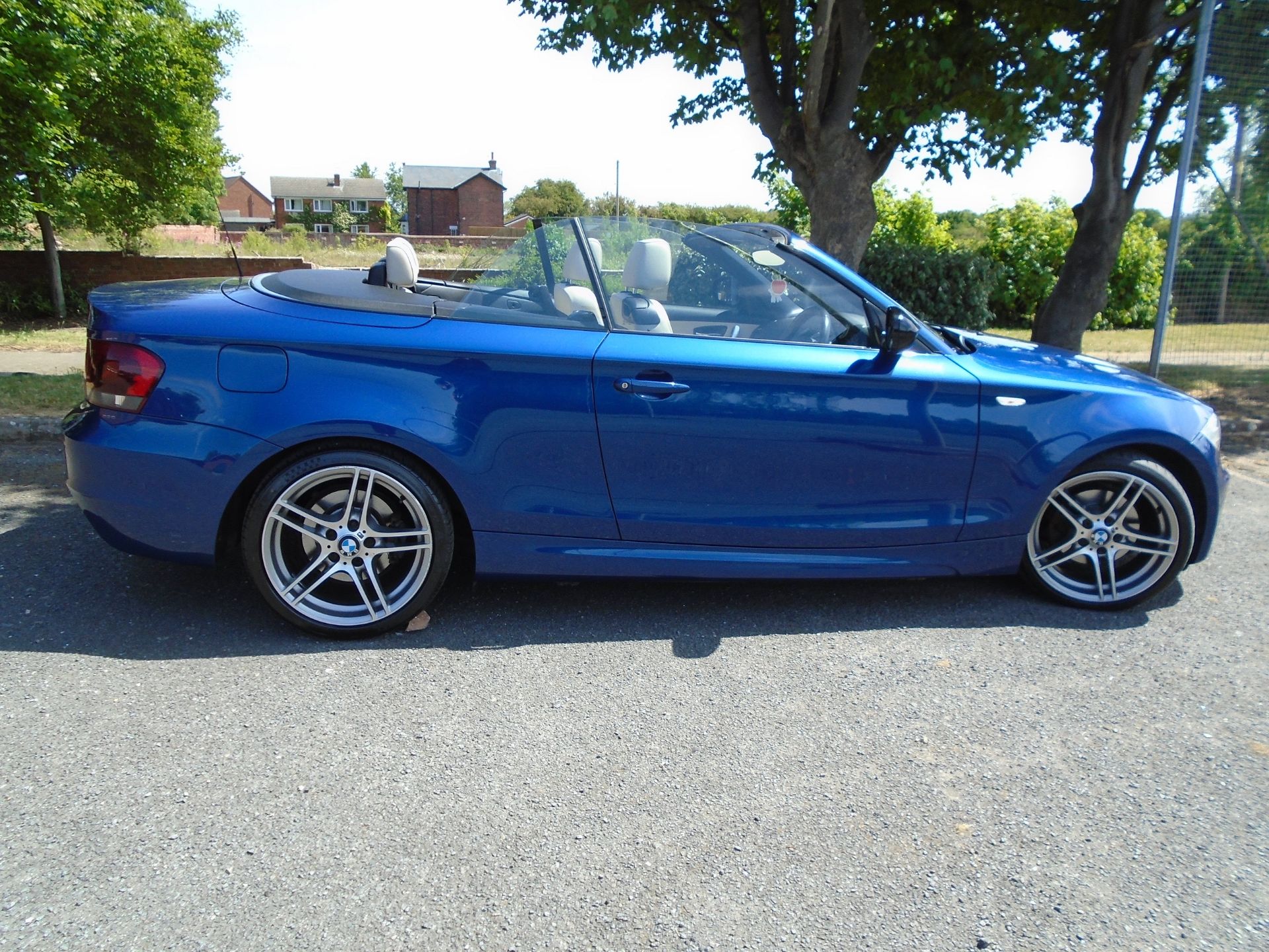 2012/62 REG BMW 120D SPORT PLUS EDITION 2.0 DIESEL BLUE CONVERTIBLE *NO VAT* - Image 2 of 8