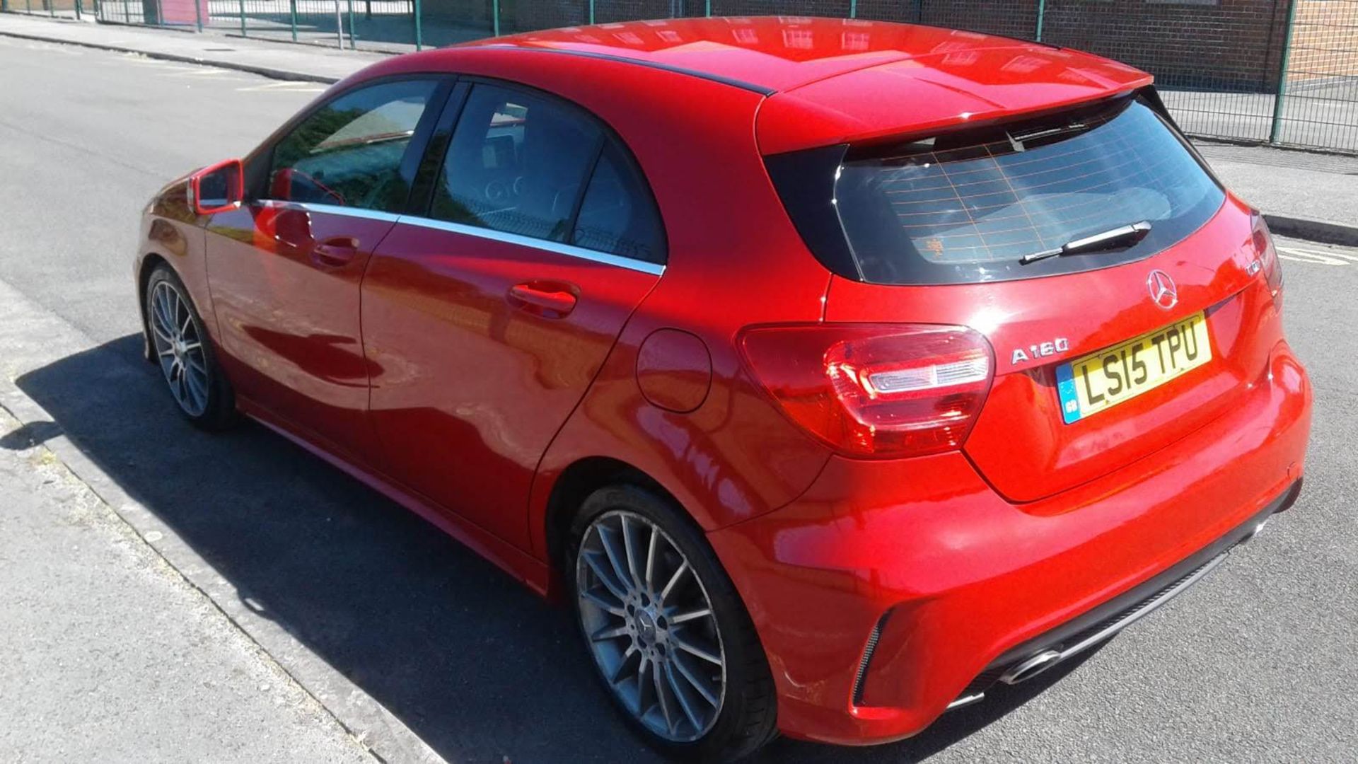 2015/15 REG MERCEDES-BENZ A180 BLUE EFFICIENCY AMG SPORT CDI 1.5 DIESEL, SHOWING 0 FORMER KEEPERS - Image 3 of 15