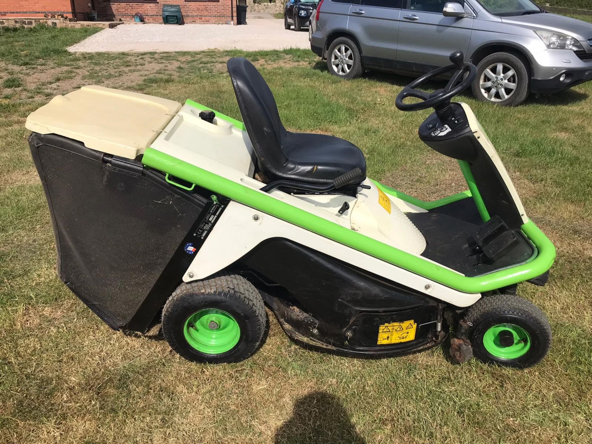 2015 ETESIA HYDRO 80 RIDE ON LAWN MOWER, RUNS, DRIVES AND CUTS *NO VAT*