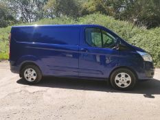 2016/66 REG FORD TRANSIT CUSTOM 270 LIMITED 2.0 DIESEL BLUE PANEL VAN, SHOWING 1 FORMER KEEPER