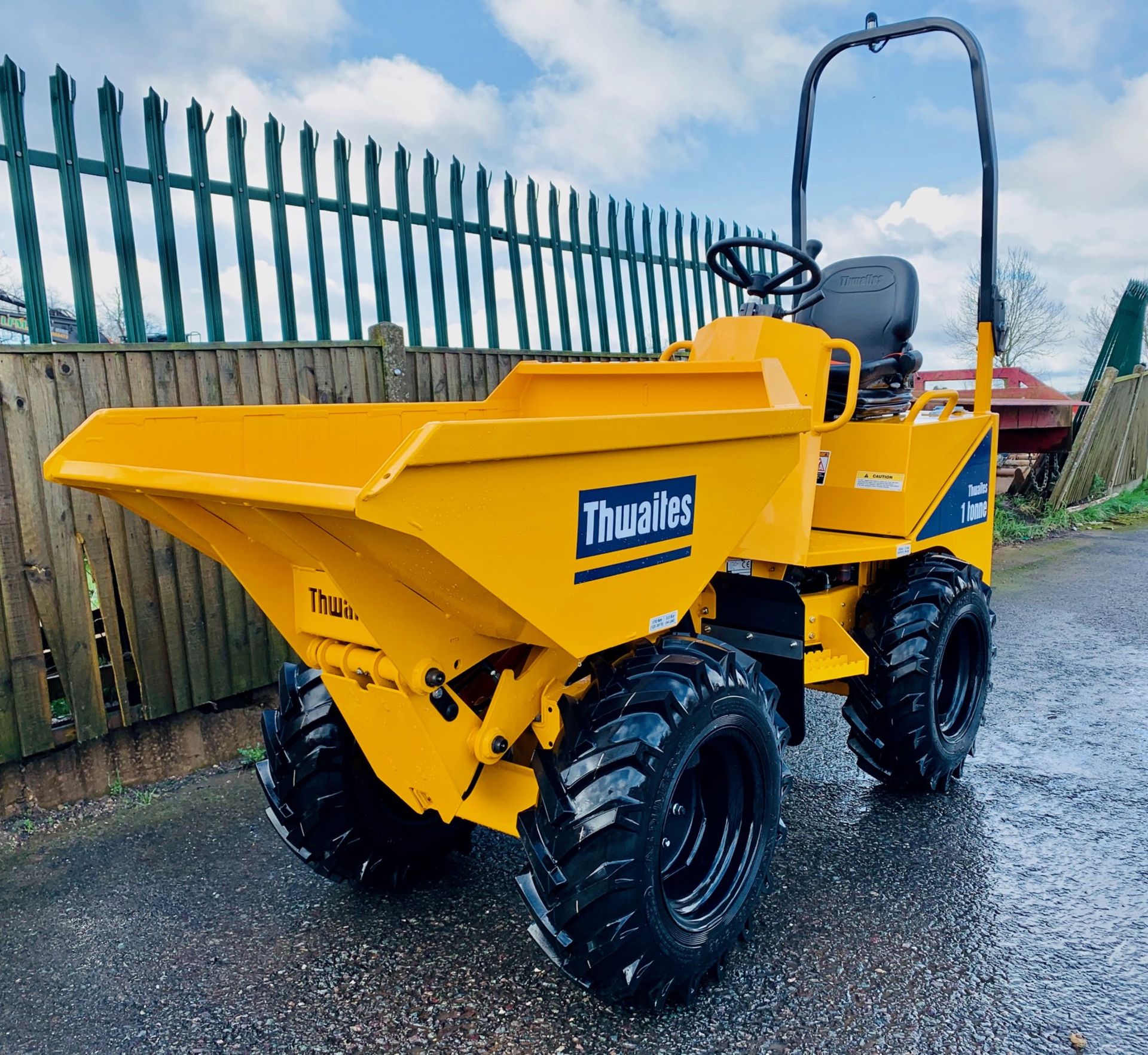 ONLY 1 HOUR! 2019 THWAITES MACH 201 1 TONNE HIGH TIP DUMPER, NEW / UNUSED, CE MARKED *PLUS VAT* - Image 4 of 13