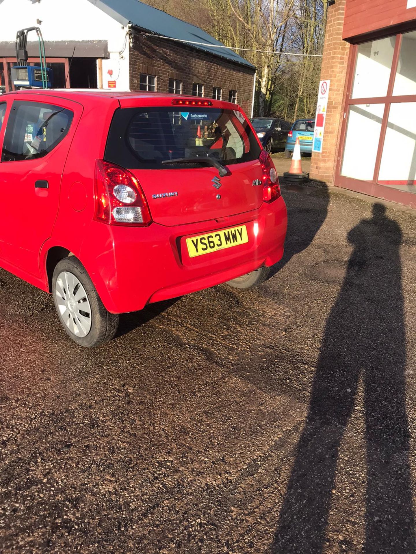 2013/63 REG SUZUKI ALTO SZ 1.0 PETROL 5 DOOR HATCHBACK, SHOWING 0 FORMER KEEPERS *NO VAT* - Image 2 of 9