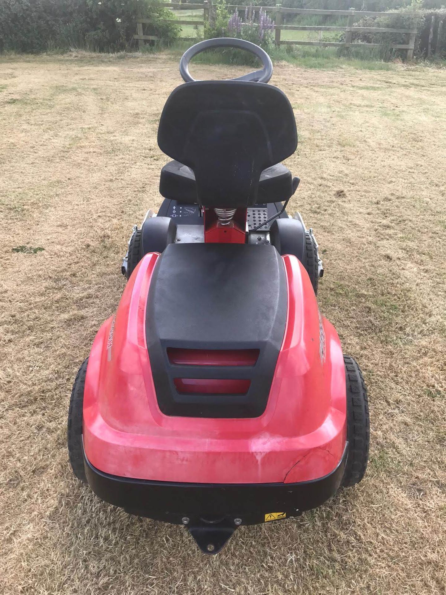 MOUNTFIELD 4155H OUT FRONT MOWER, RUNS, DRIVES AND CUTS, BRAND NEW STIGA DECK *NO VAT* - Image 3 of 5