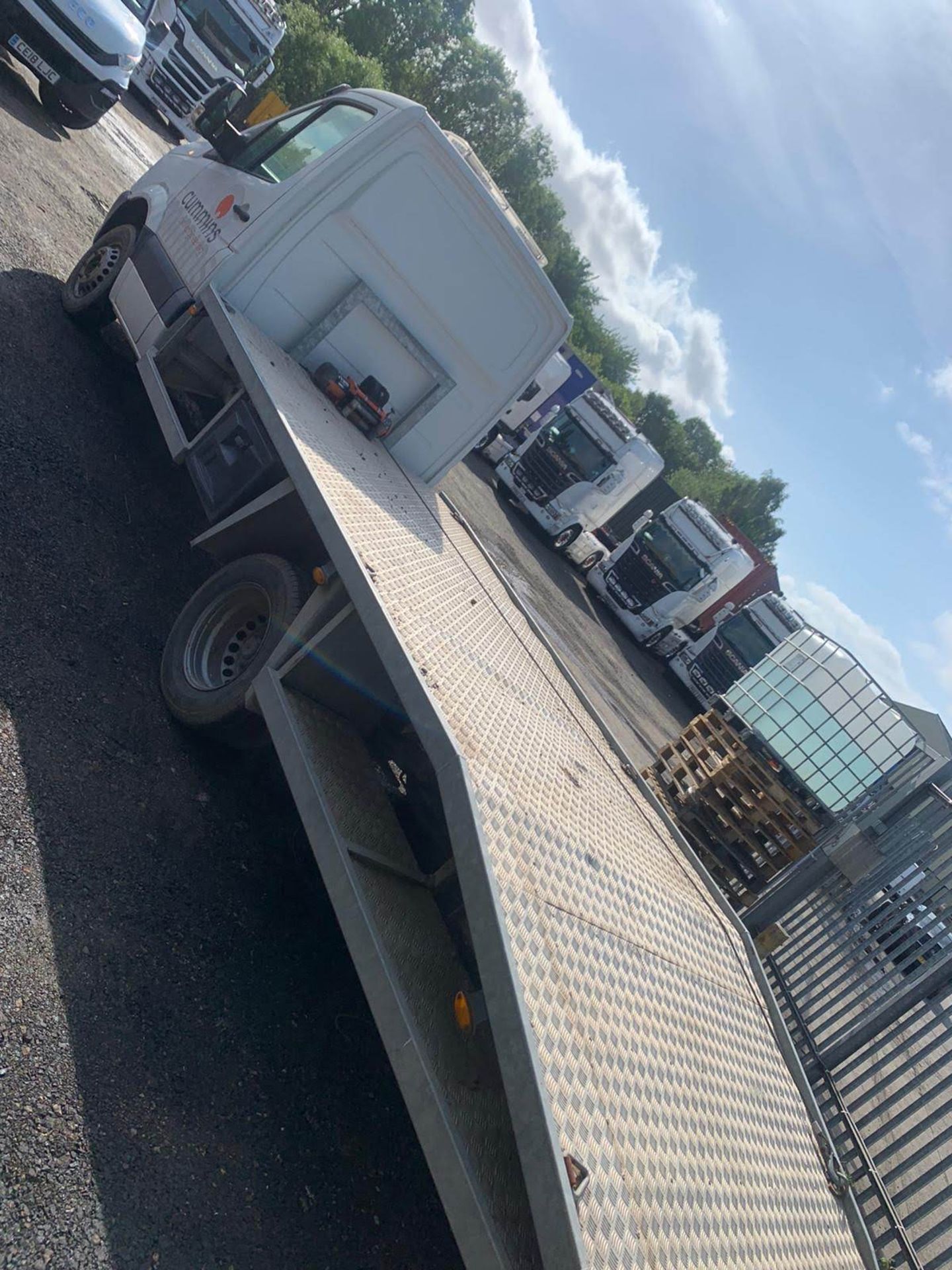 2013/13 REG VOLKSWAGEN CRAFTER CR50 TDI 143 2.0 DIESEL WHITE RECOVERY, SHOWING 1 FORMER KEEPER - Image 4 of 9