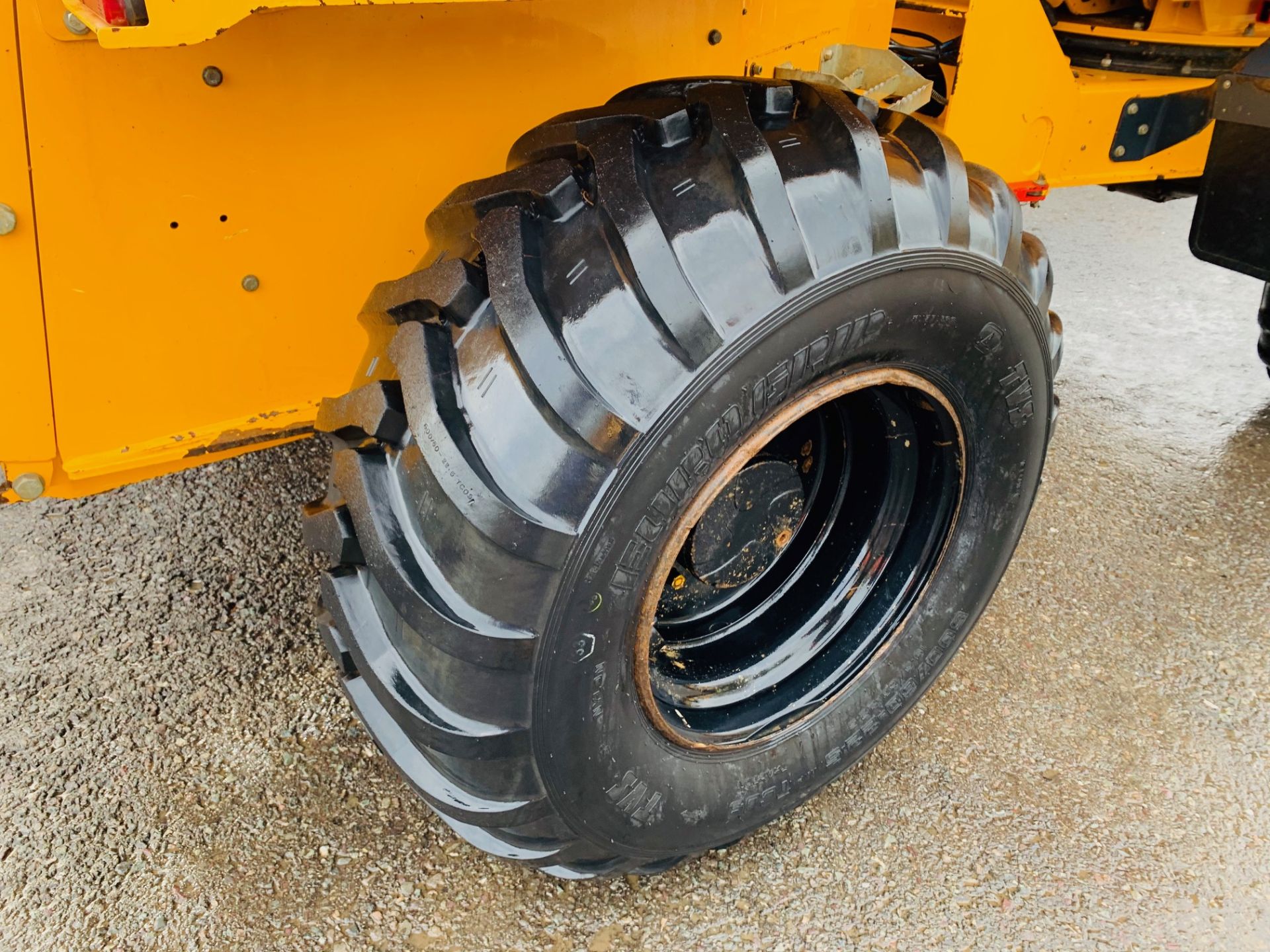 THWAITES 9 TONNE SWIVEL DUMPER, YEAR 2015, 1618 HOURS, ORANGE BEACON, CE MARKED *PLUS VAT* - Image 9 of 11