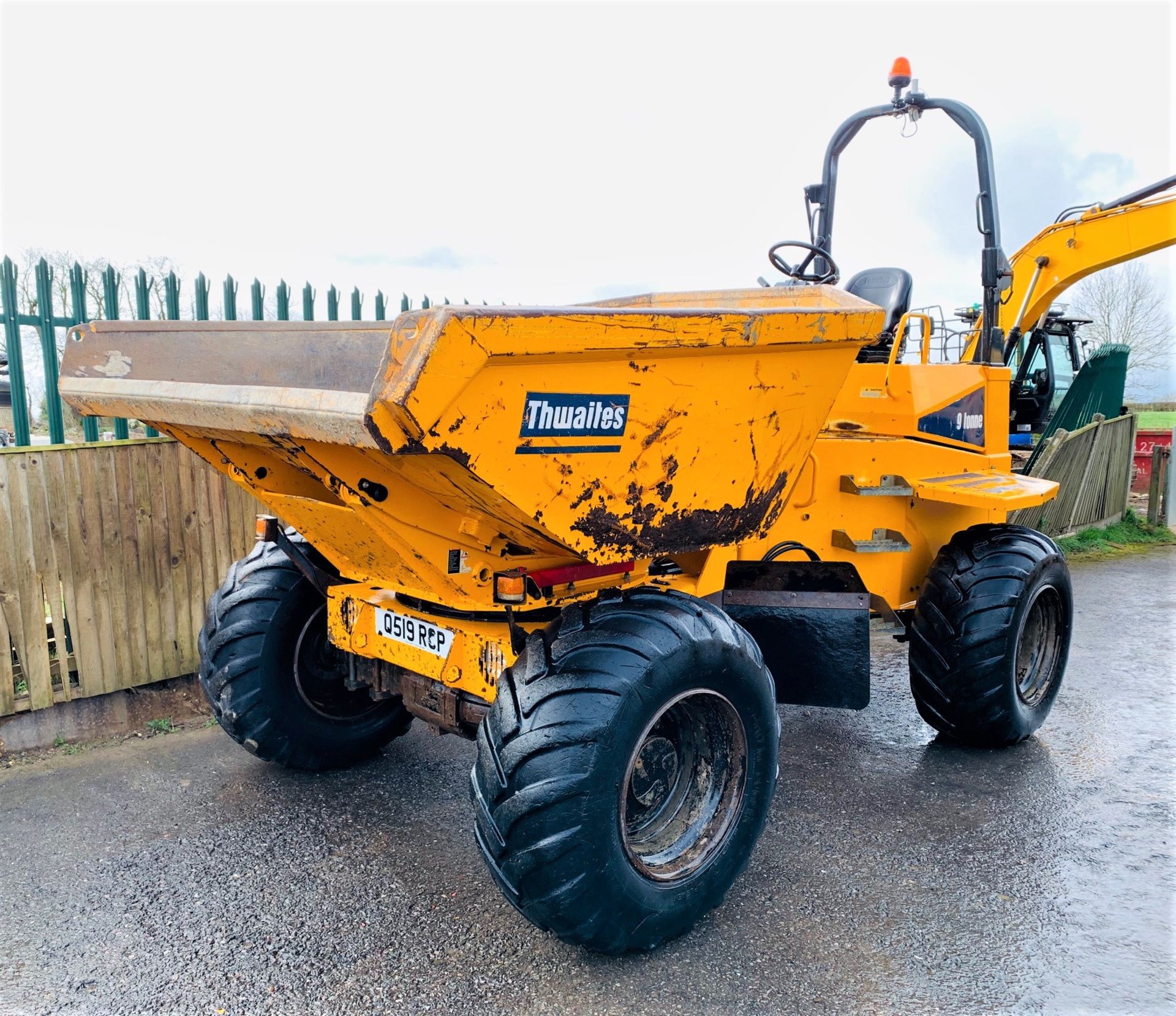 THWAITES 9 TONNE SWIVEL DUMPER, YEAR 2015, 1618 HOURS, ORANGE BEACON, CE MARKED *PLUS VAT* - Image 2 of 11