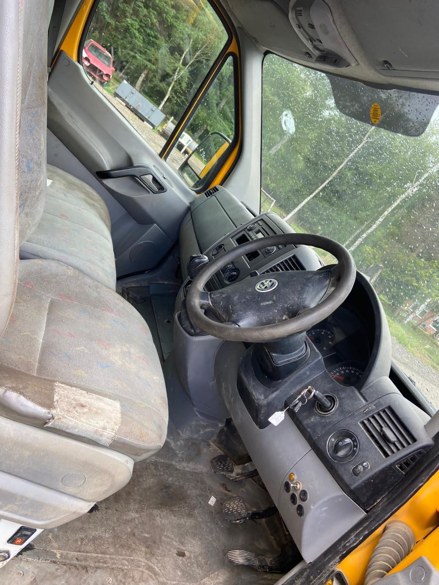 2009/59 REG VOLKSWAGEN CRAFTER 35 BLUE TDI 109 MANUAL TIPPER, SHOWING 0 FORMER KEEPERS *NO VAT* - Image 9 of 10