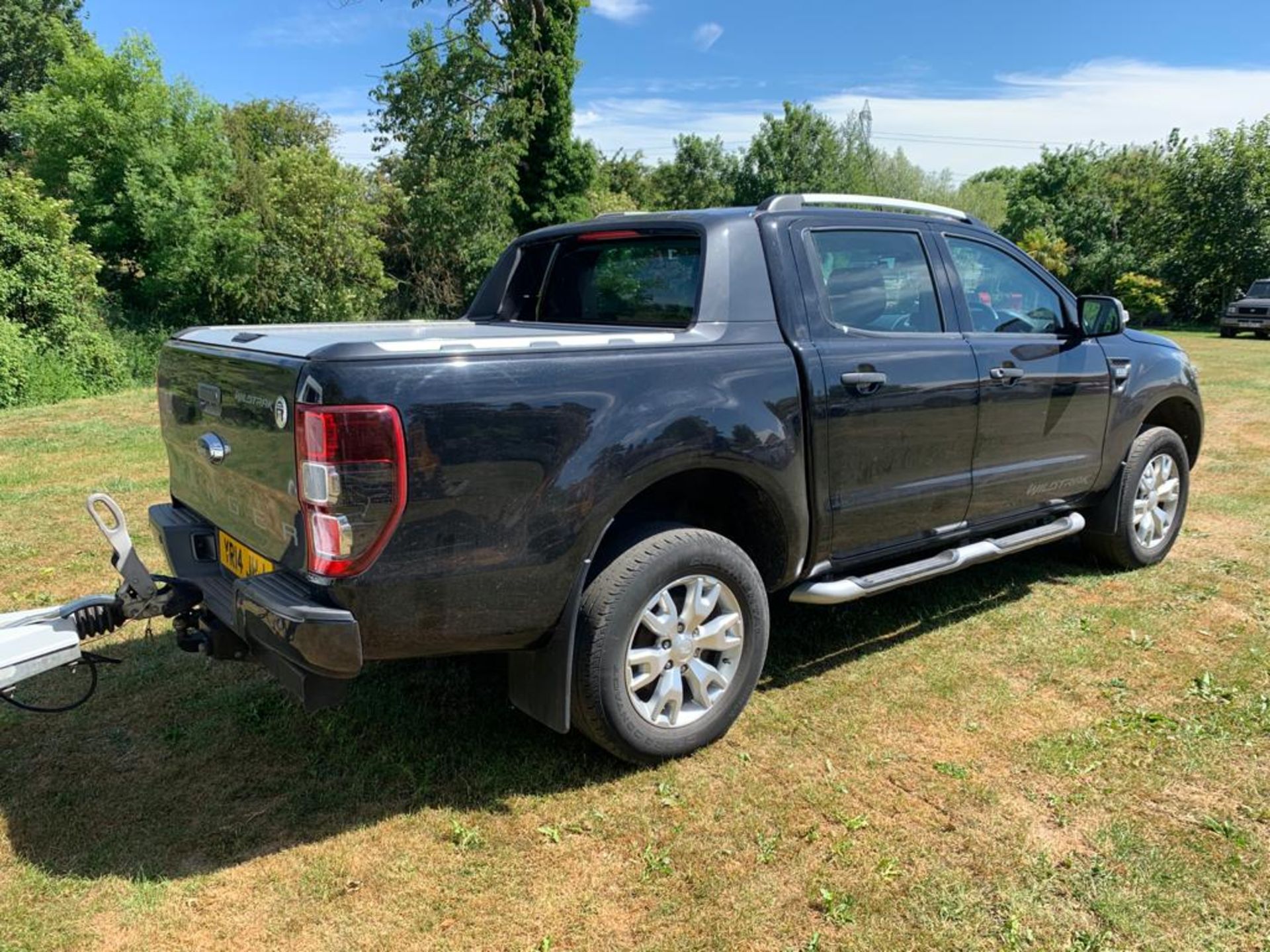 2014/14 REG FORD RANGER WILDTRAK 4X4 D/C TDCI 3.2L AUTOMATIC BLACK PICK-UP, SHOWING 2 FORMER KEEPERS - Image 3 of 5