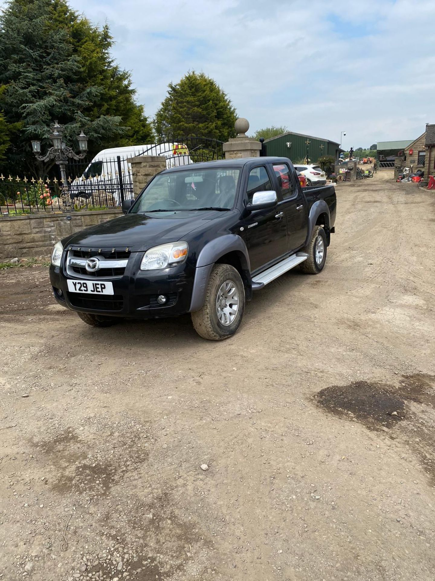 2007/57 REG MAZDA BT-50 4X4 DOUBLE CAB TS2 2.5 DIESEL BLACK MANUAL PICK-UP 145 BHP *NO VAT* - Image 3 of 8