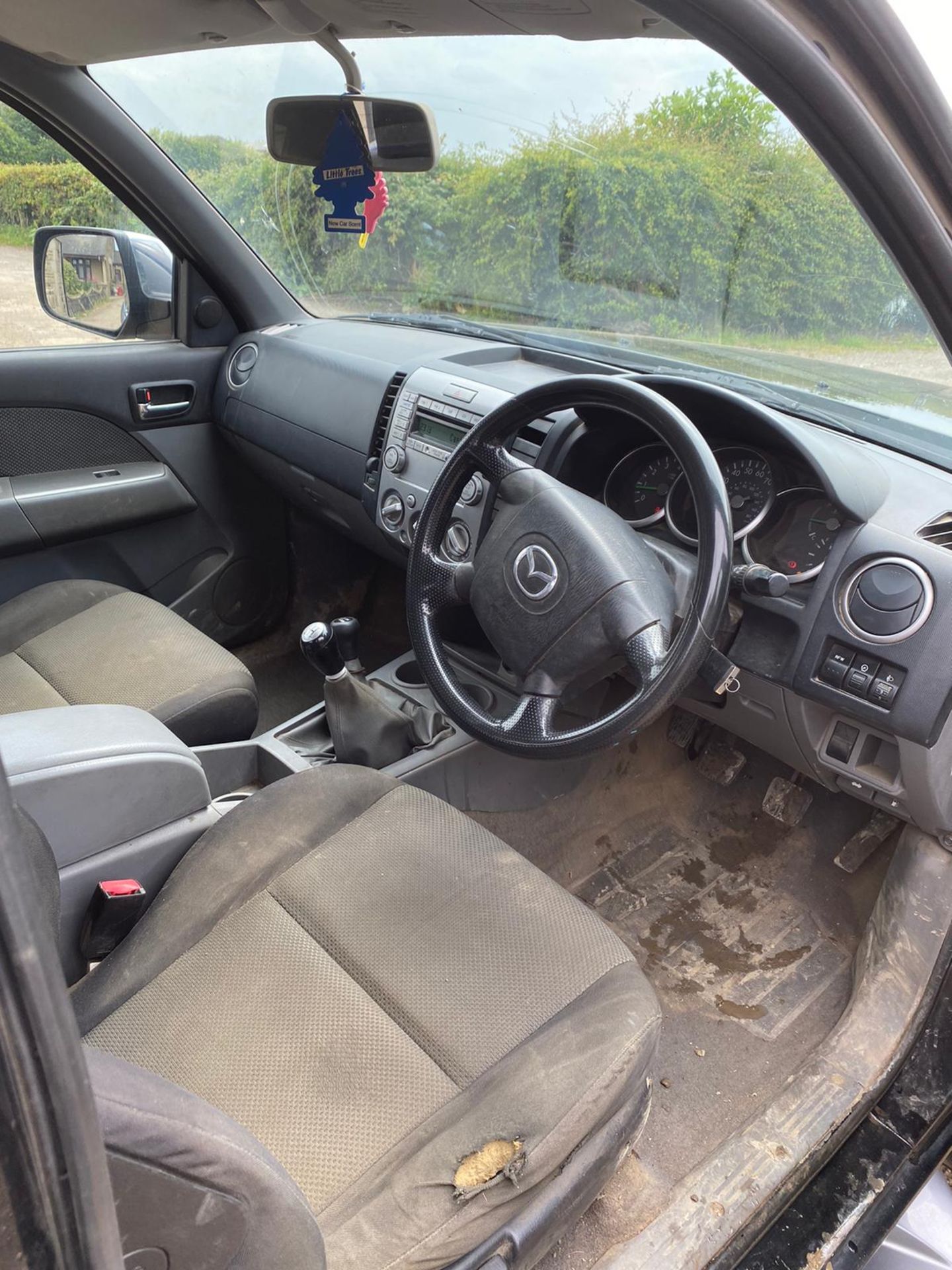 2007/57 REG MAZDA BT-50 4X4 DOUBLE CAB TS2 2.5 DIESEL BLACK MANUAL PICK-UP 145 BHP *NO VAT* - Image 7 of 8