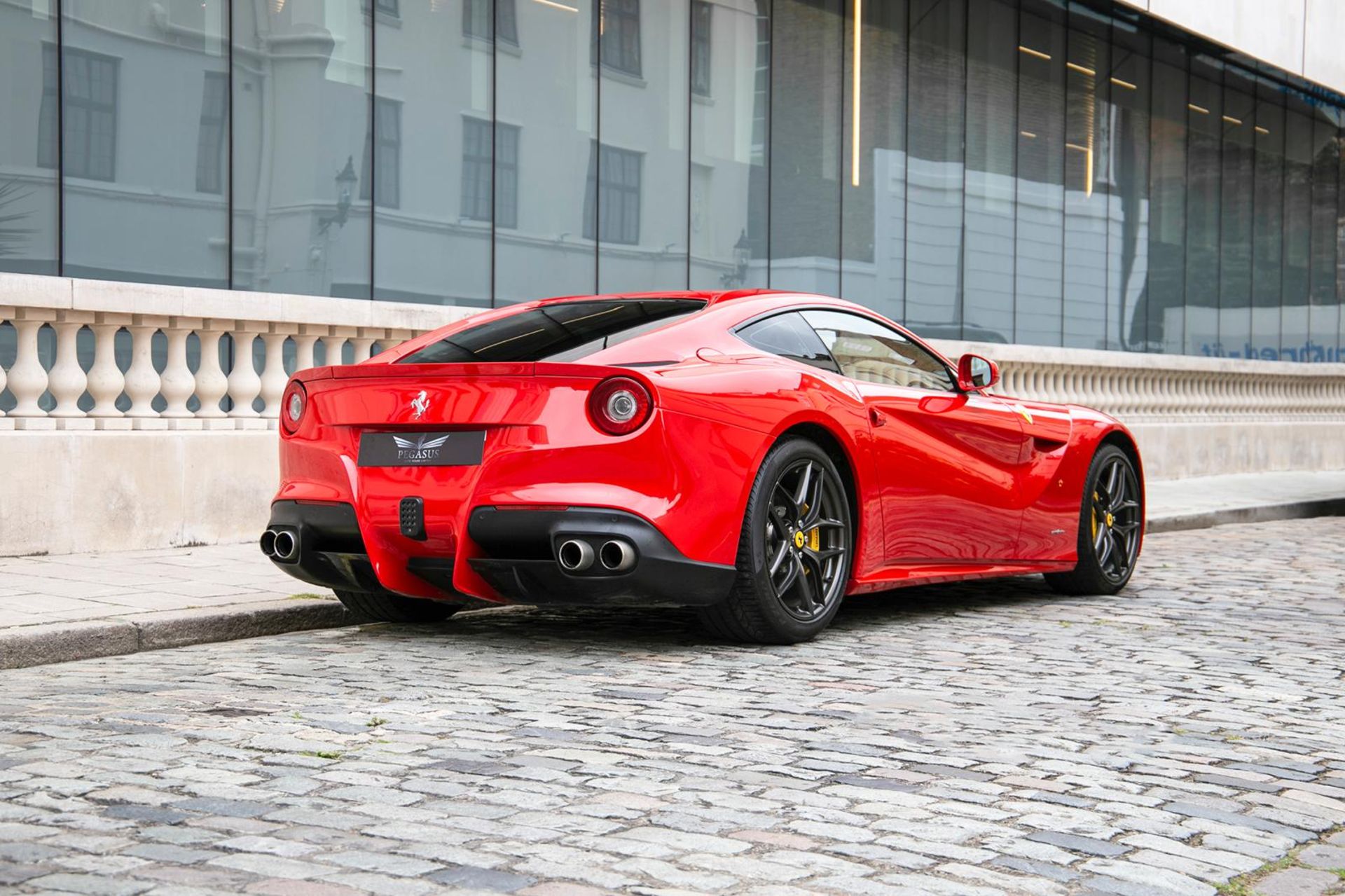 2014 FERRARI F12 - 15,500 MILES, FULL FERRARI SERVICE HISTORY X6 MAIN DEALER STAMPS IN BOOK - Image 5 of 29