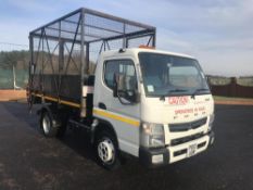 2013/13 REG MITSUBISHI FUSO CANTER 7C15 28 WHITE DIESEL CAGED TIPPER TRUCK, SHOWING 0 FORMER KEEPERS