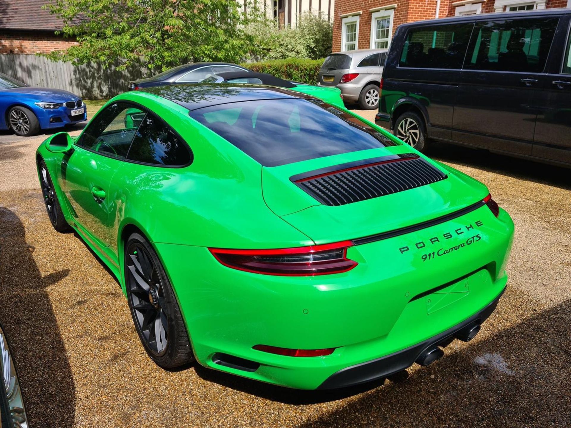 2017/67 REG PORSCHE 911 CARRERA GTS PDK 3.0L GREEN COUPE 450 BHP SEMI AUTO GEARBOX *NO VAT* - Image 3 of 7