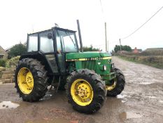 JOHN DEERE 2140 GREEN / YELLOW TRACTOR, 4 WHEEL DRIVE, RUNS, WORKS AND DRIVES *PLUS VAT*