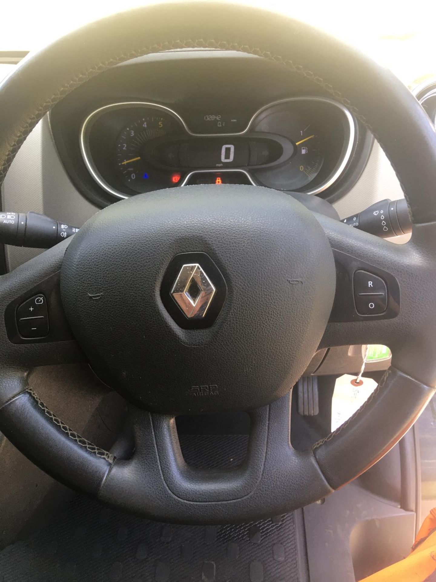 2015/64 REG RENAULT TRAFIC SL27 SPORT ENERGY DCI 1.6 DIESEL 120HP PANEL VAN, SHOWING 1 FORMER KEEPER - Image 17 of 34