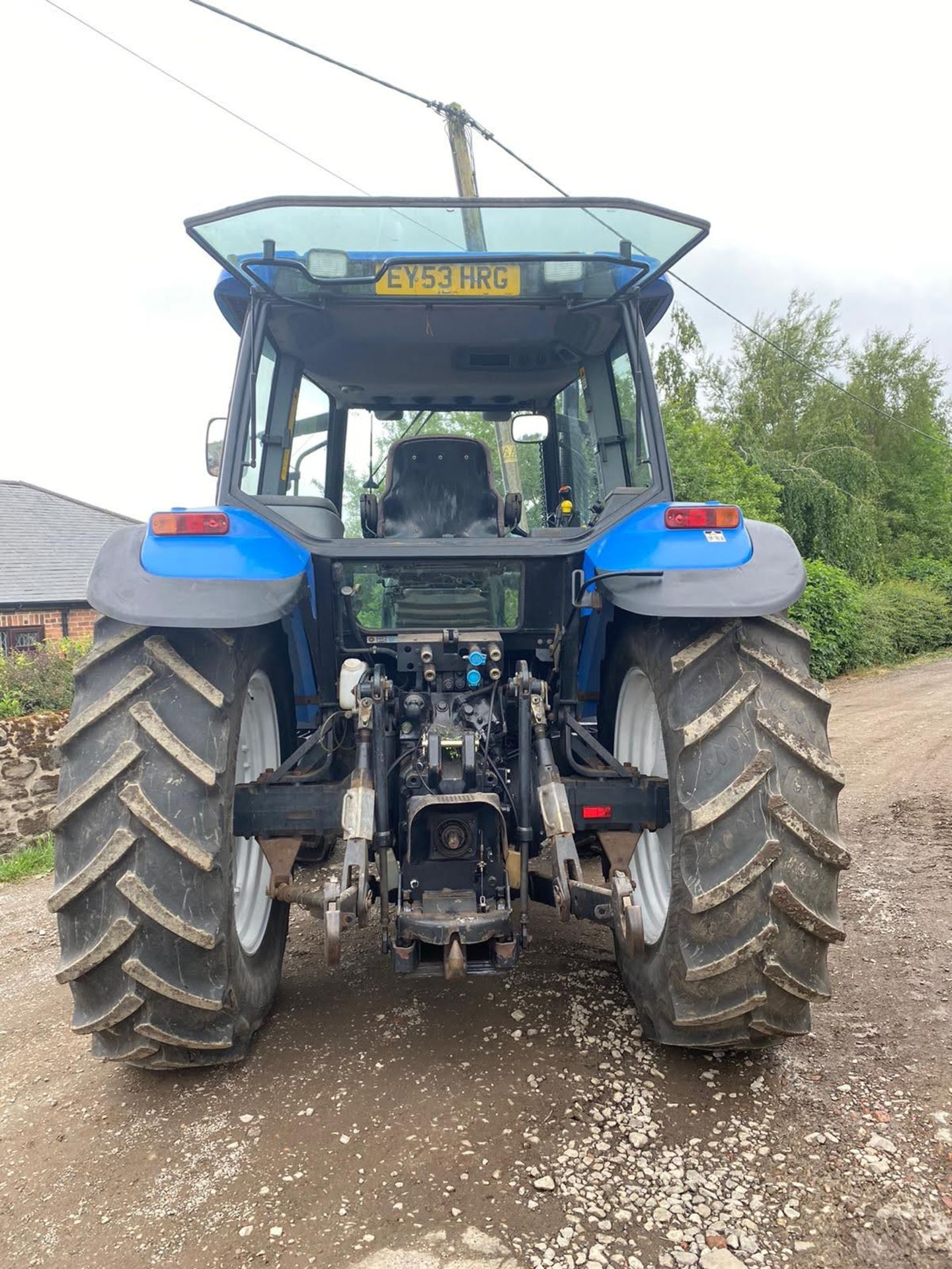 NEW HOLLAND TM120 TRACTOR, 4 WHEEL DRIVE, LOW HOURS ONLY 6128 GENUINE, MANUAL GEARBOX *PLUS VAT* - Image 5 of 10