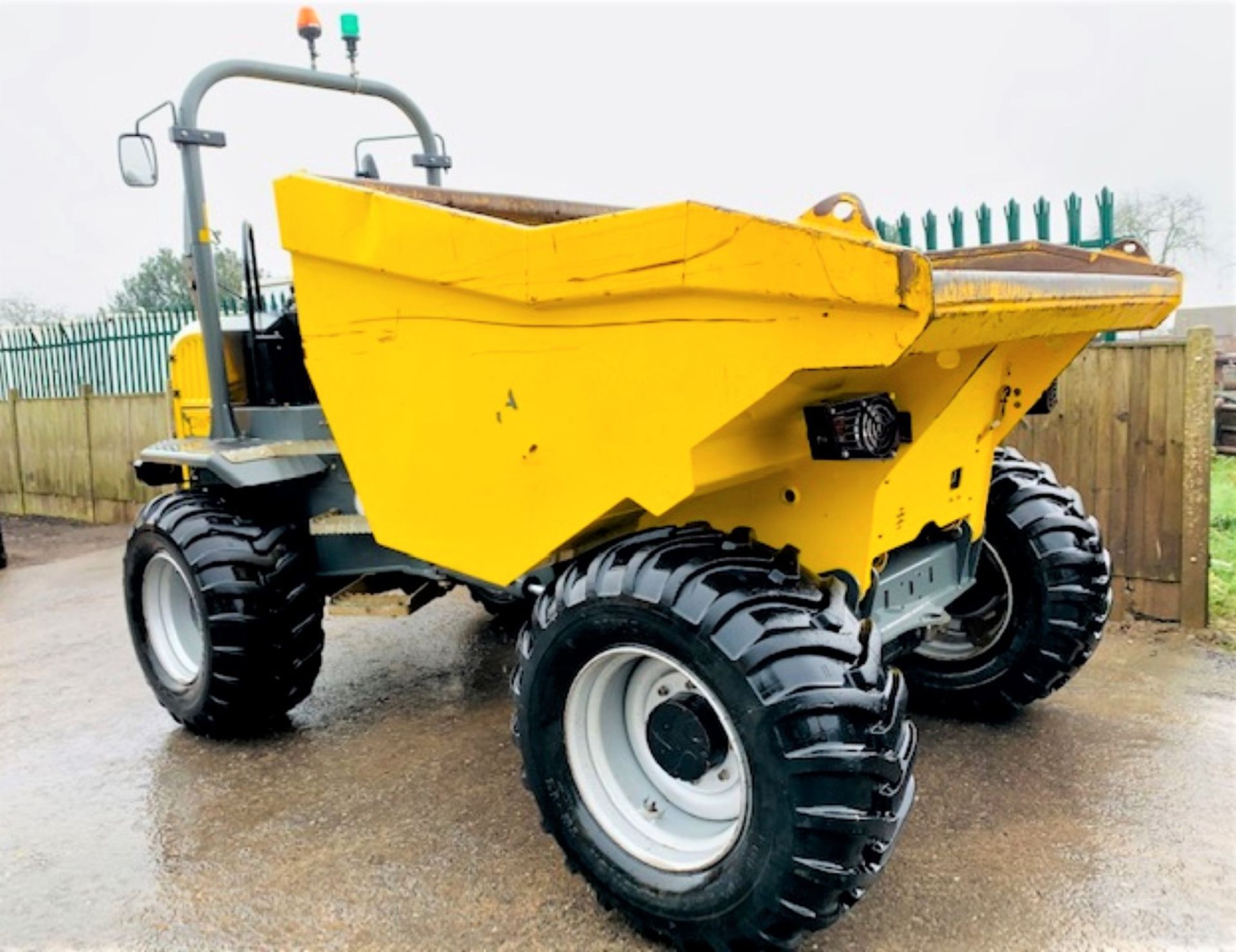 WACKER NEUSON DW90 STRAIGHT TIP DUMPER, YEAR 2017, 882 HOURS, FORWARD CAMERA, CE MARKED *PLUS VAT* - Image 5 of 11