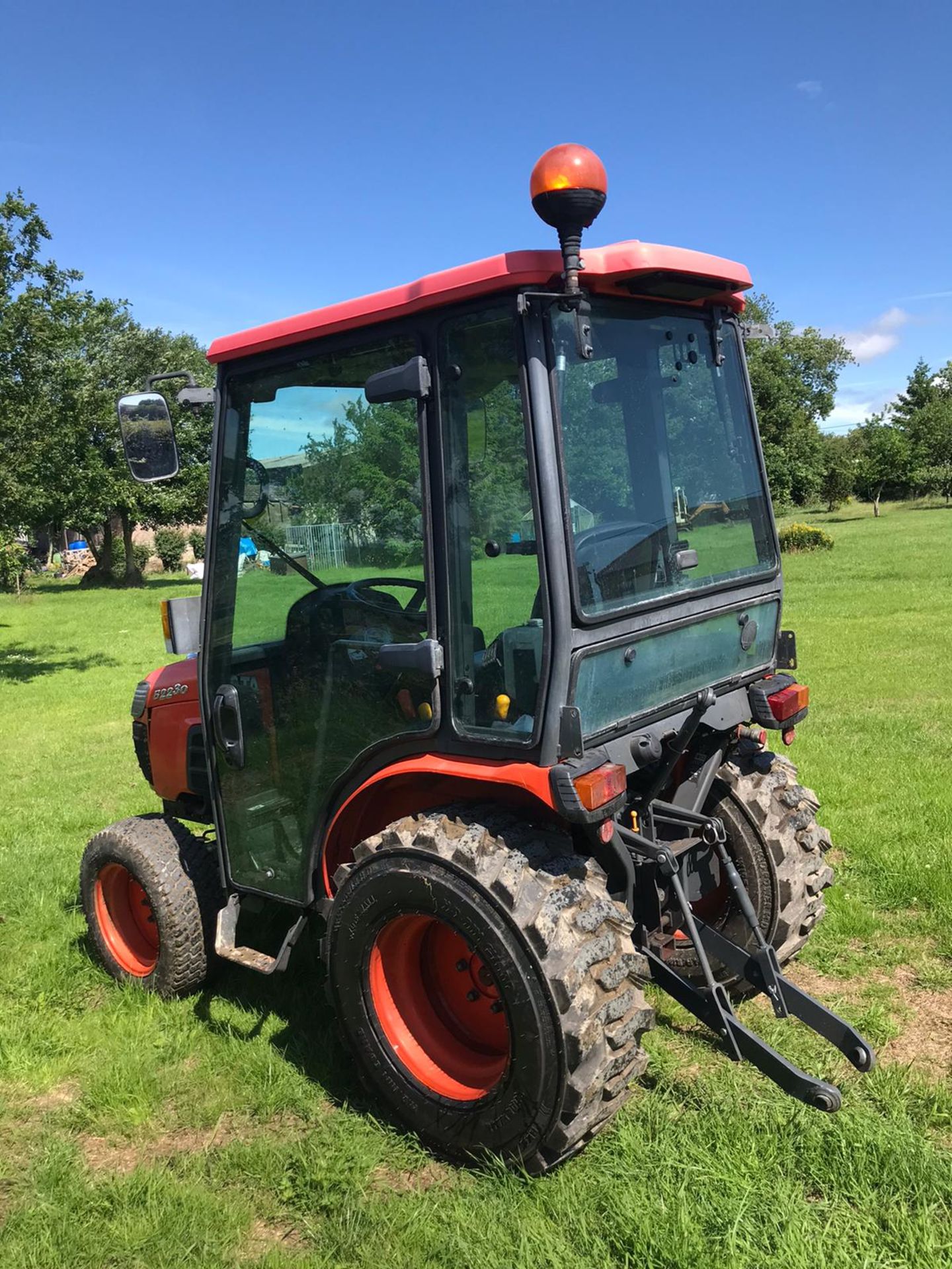 KUBOTA B2230 COMPACT TRACTOR, 22 HP, RUNS AND DRIVES *PLUS VAT* - Image 3 of 4