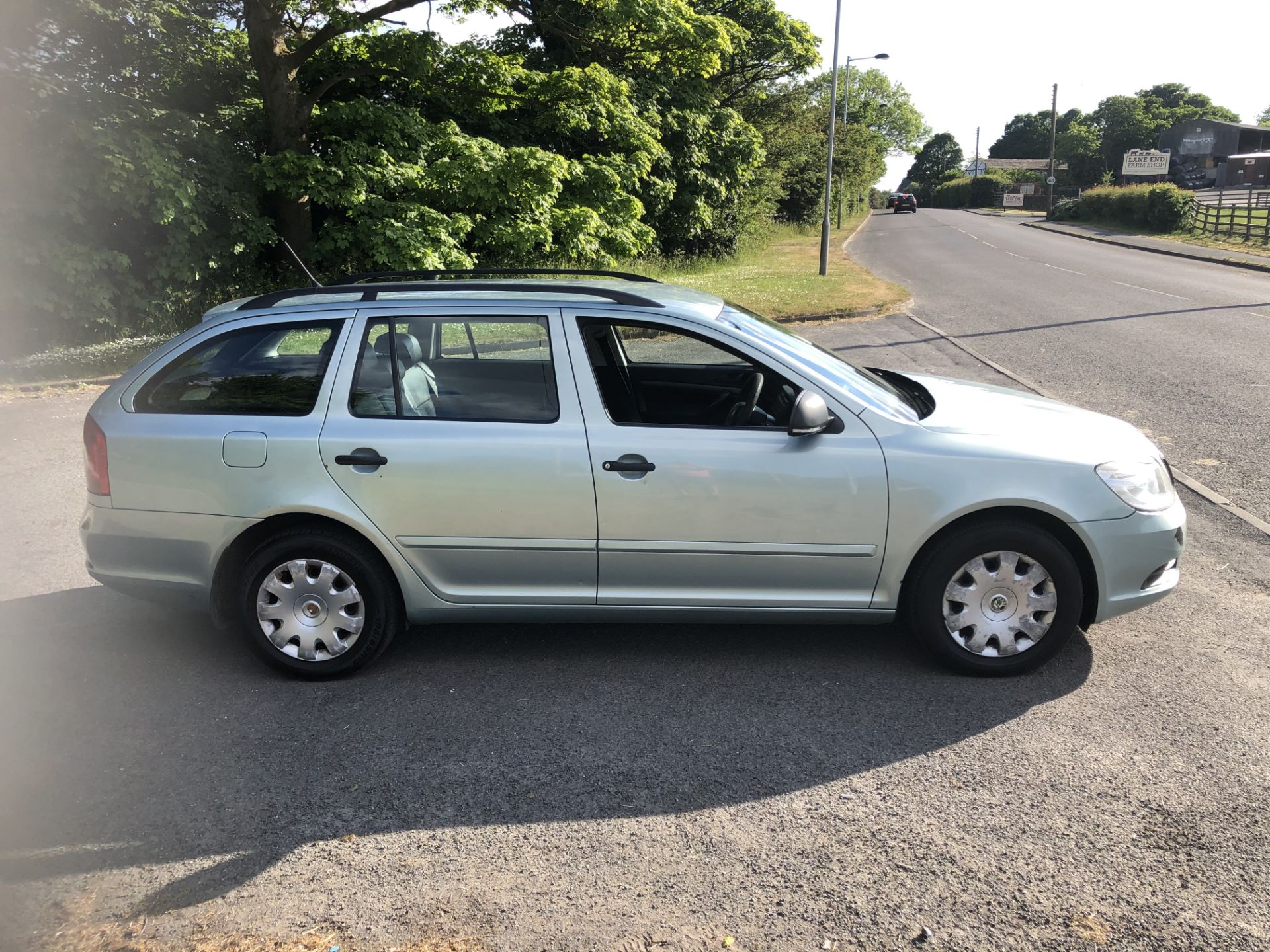 2012/12 REG SKODA OCTAVIA S TDI CR 1.6 DIESEL GREEN ESTATE, SHOWING 1 FORMER KEEPER *NO VAT* - Image 8 of 13