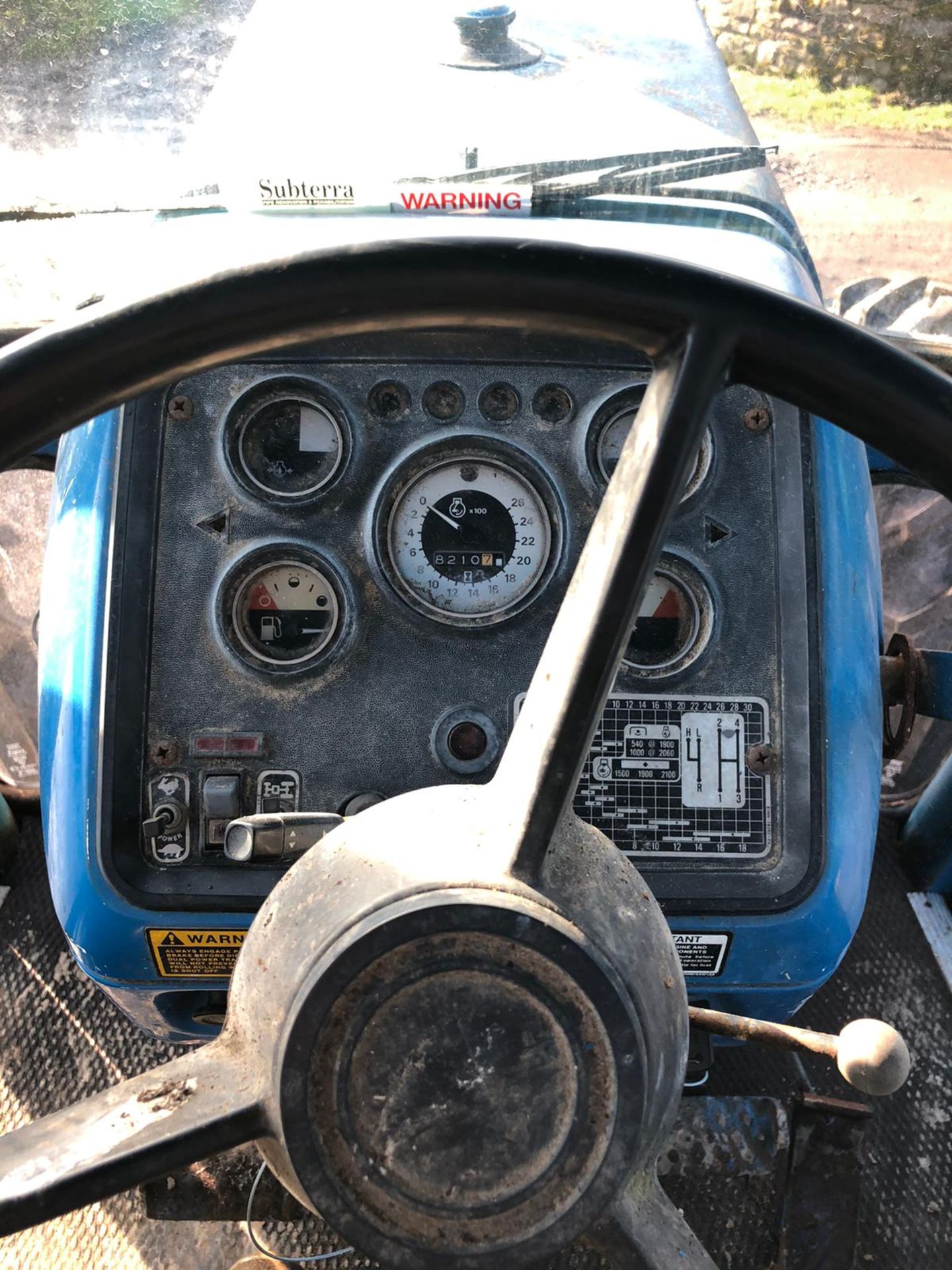 FORD 7710 4 WHEEL DRIVE TRACTOR, FRONT LINKAGE, REAR PTO DRIVEN WINCH, GOOD TYRES *PLUS VAT* - Image 5 of 8