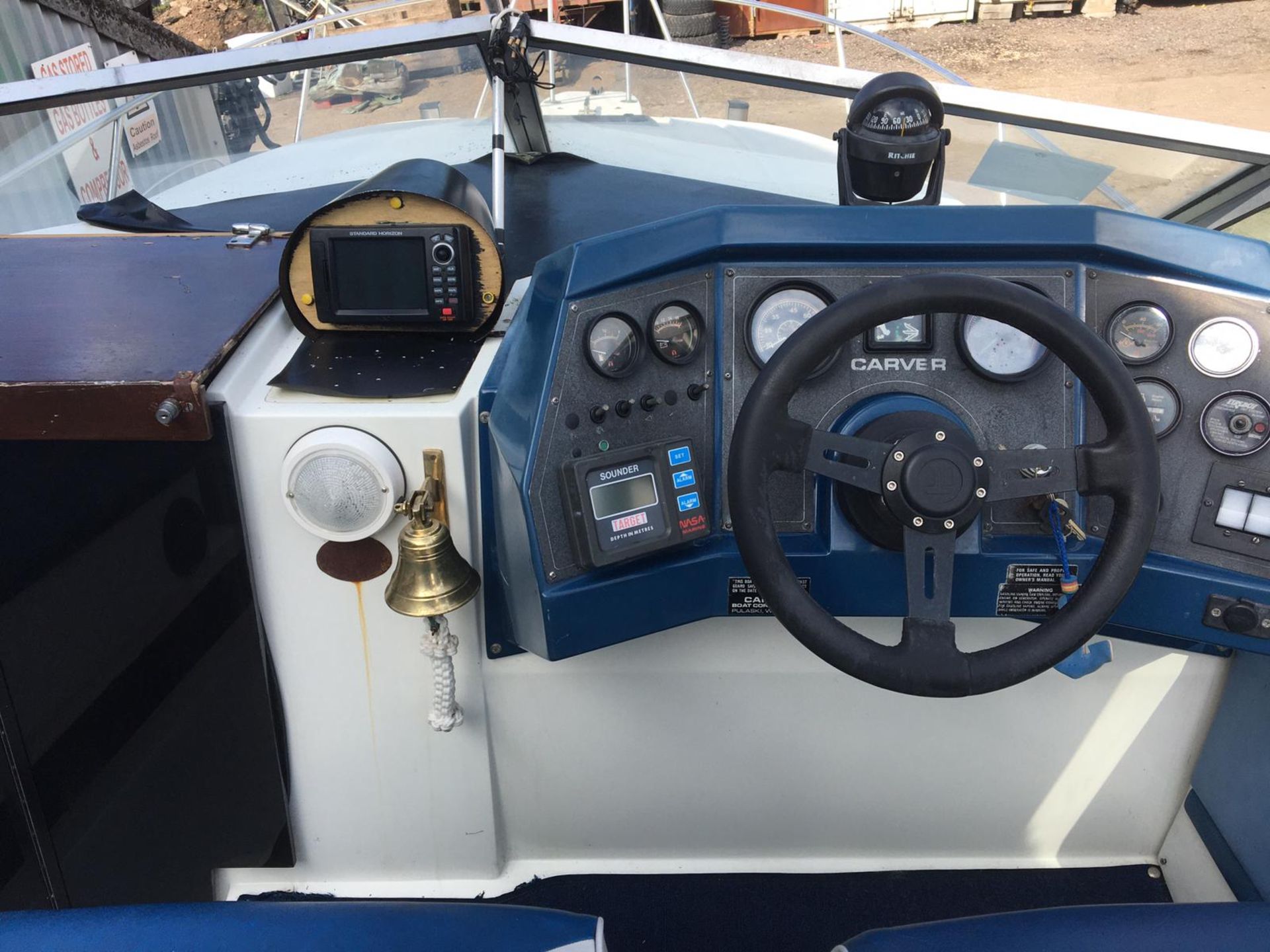 CARVER MONTEGO TEMPUS FUGIT BOAT, VOLVO 4 CYLINDER PENTERA, 4 BIRTH, GPS/ LOG, HOB, STOVE *NO VAT* - Image 17 of 21