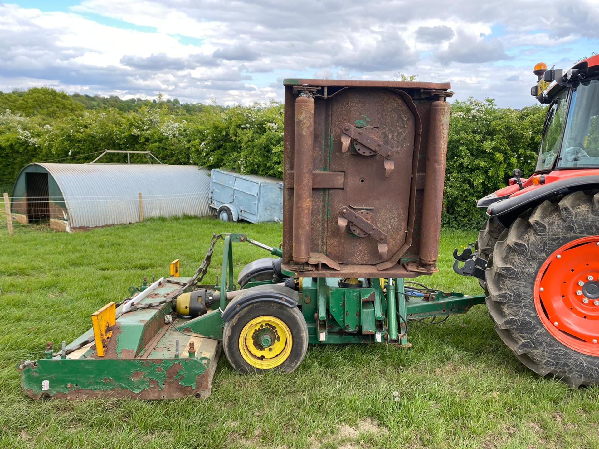 MAJOR TOW BEHIND BATWING TOPPER, COMES WITH THE PTO *NO VAT*