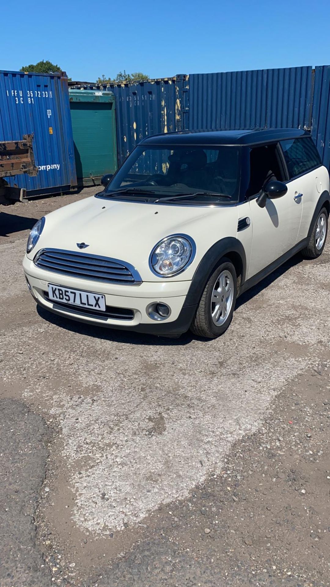 2007/57 REG MINI COOPER CLUBMAN 1.6 PETROL WHITE, SHOWING 3 FORMER KEEPERS *NO VAT* - Image 4 of 11