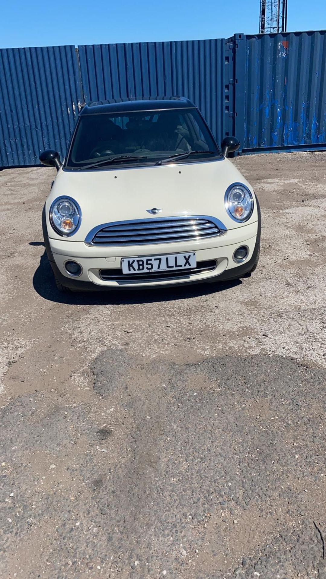 2007/57 REG MINI COOPER CLUBMAN 1.6 PETROL WHITE, SHOWING 3 FORMER KEEPERS *NO VAT* - Image 3 of 11