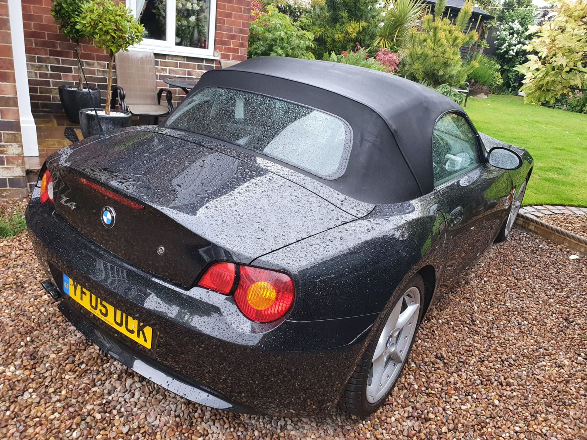 2005/05 REG BMW Z SERIES Z45 SE ROADSTER 2.2 PETROL BLACK CONVERTIBLE, SHOWING 2 FORMER KEEPERS - Image 4 of 8